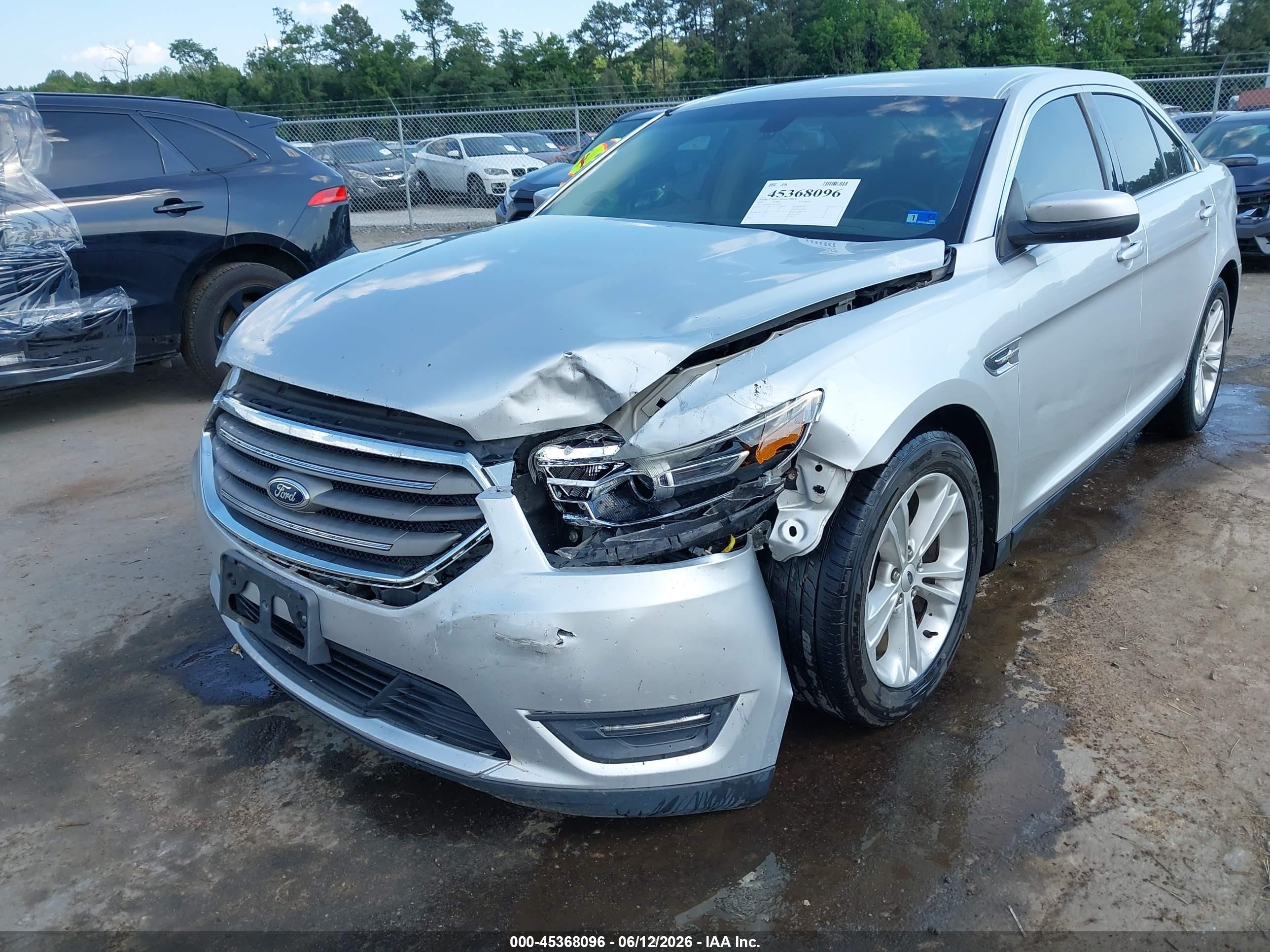 2015 Ford Taurus Sel Серебряный vin: 1FAHP2H8XFG110726
