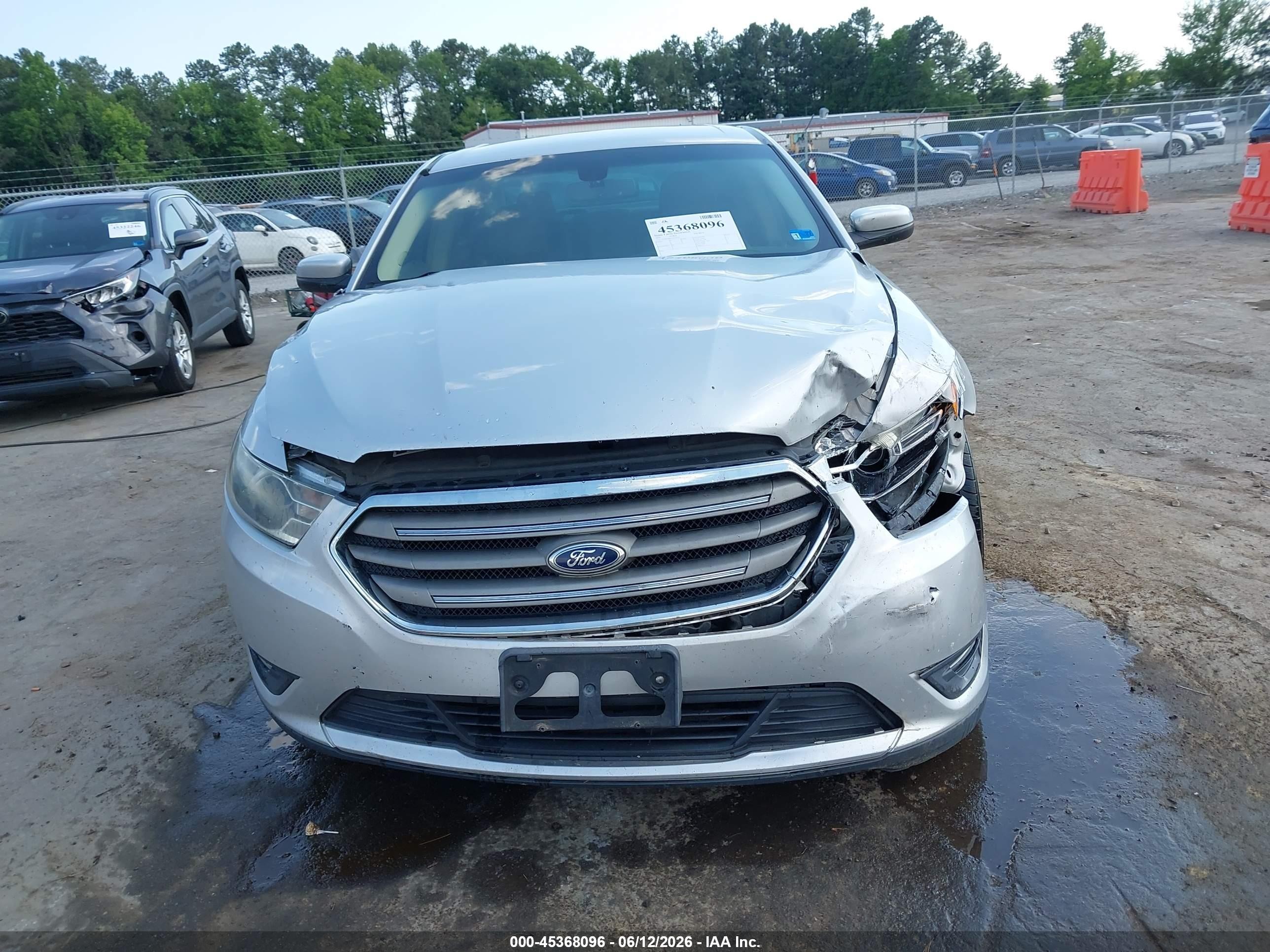 2015 Ford Taurus Sel Серебряный vin: 1FAHP2H8XFG110726
