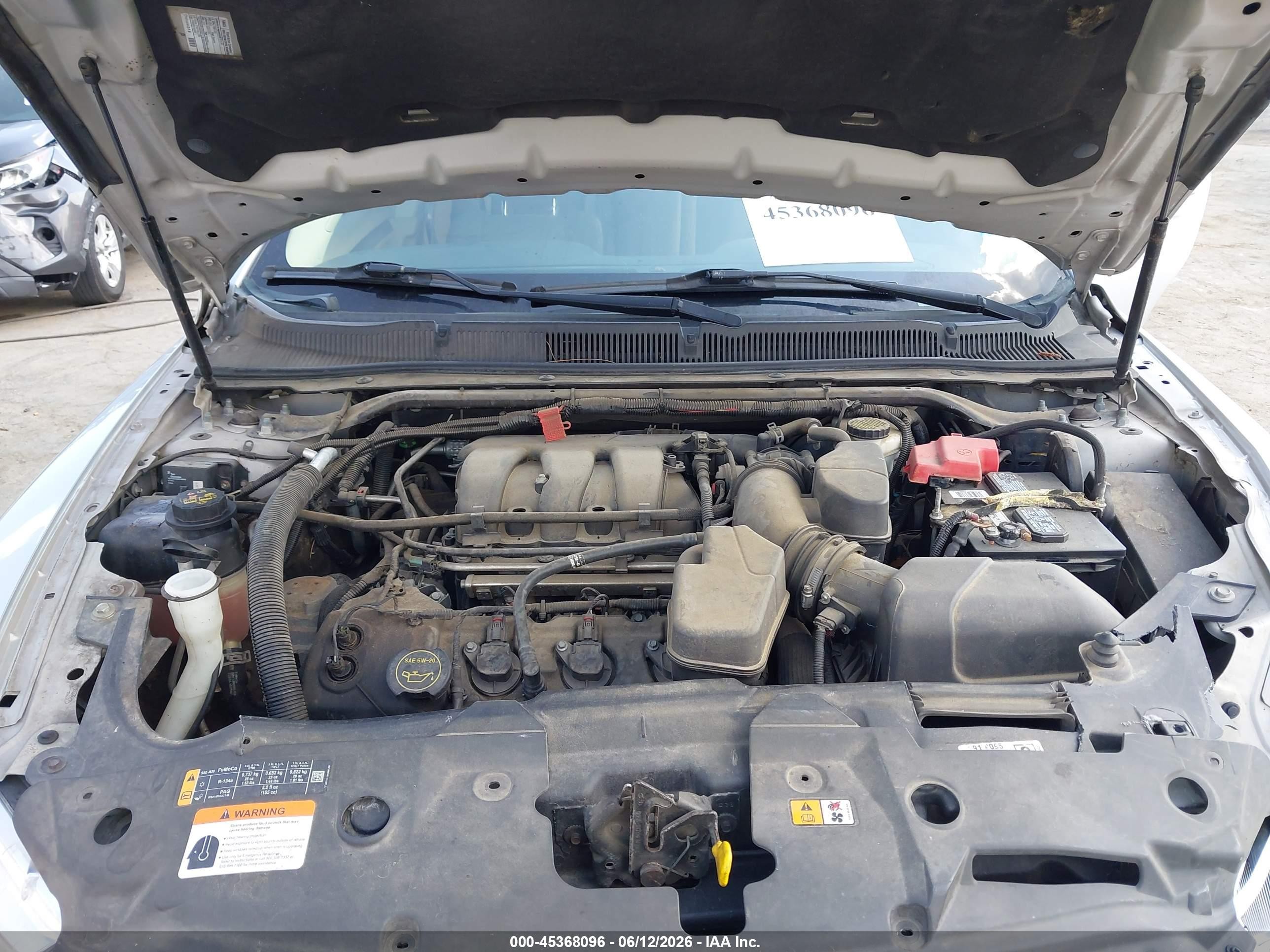 2015 Ford Taurus Sel Серебряный vin: 1FAHP2H8XFG110726