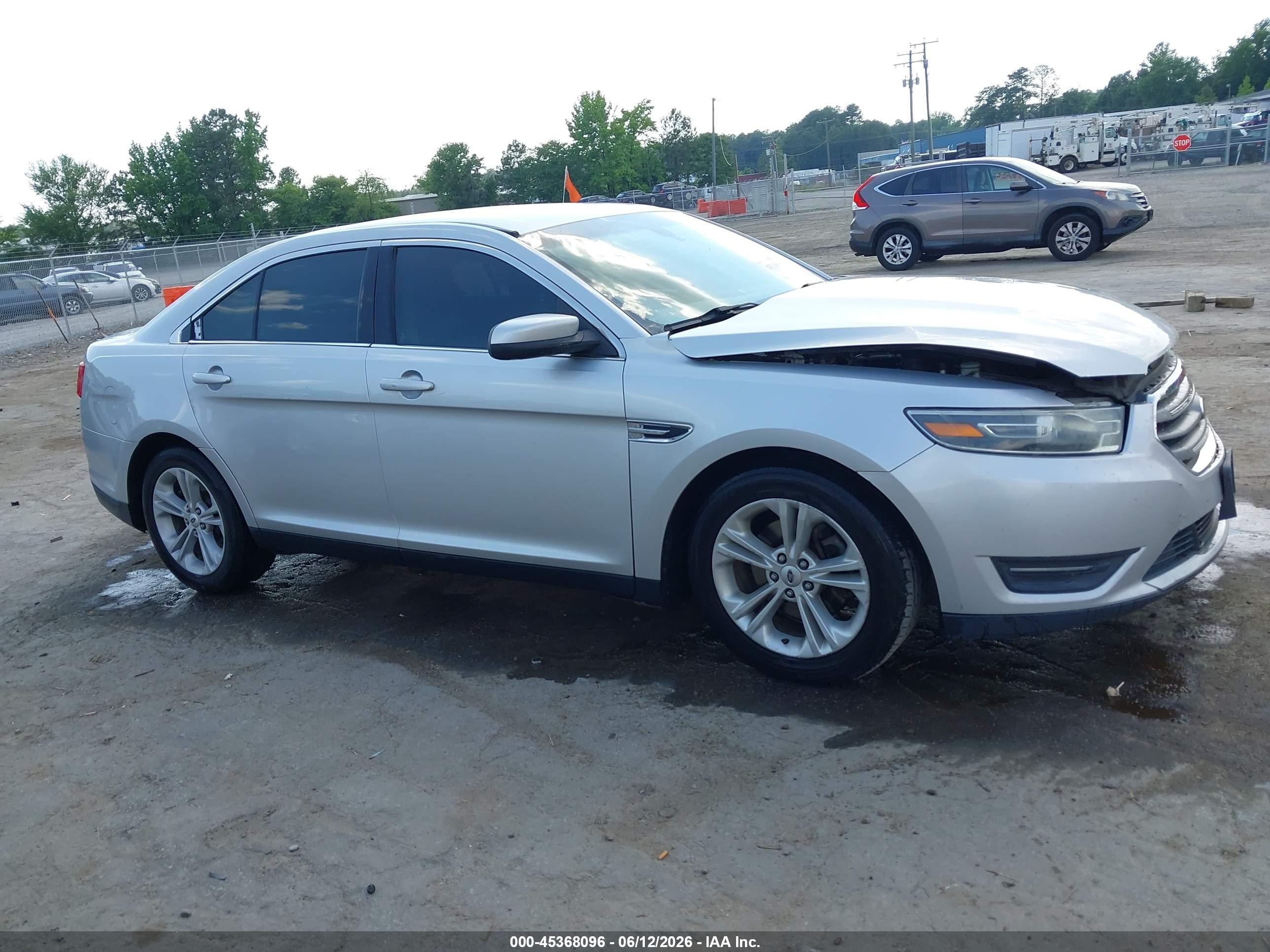 2015 Ford Taurus Sel Серебряный vin: 1FAHP2H8XFG110726
