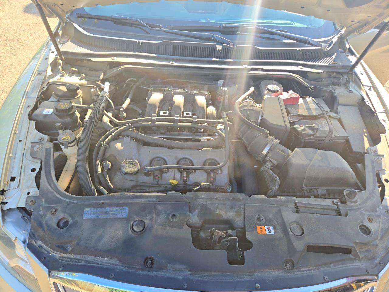 2010 Ford Taurus Sel Beige vin: 1FAHP2HW0AG152636