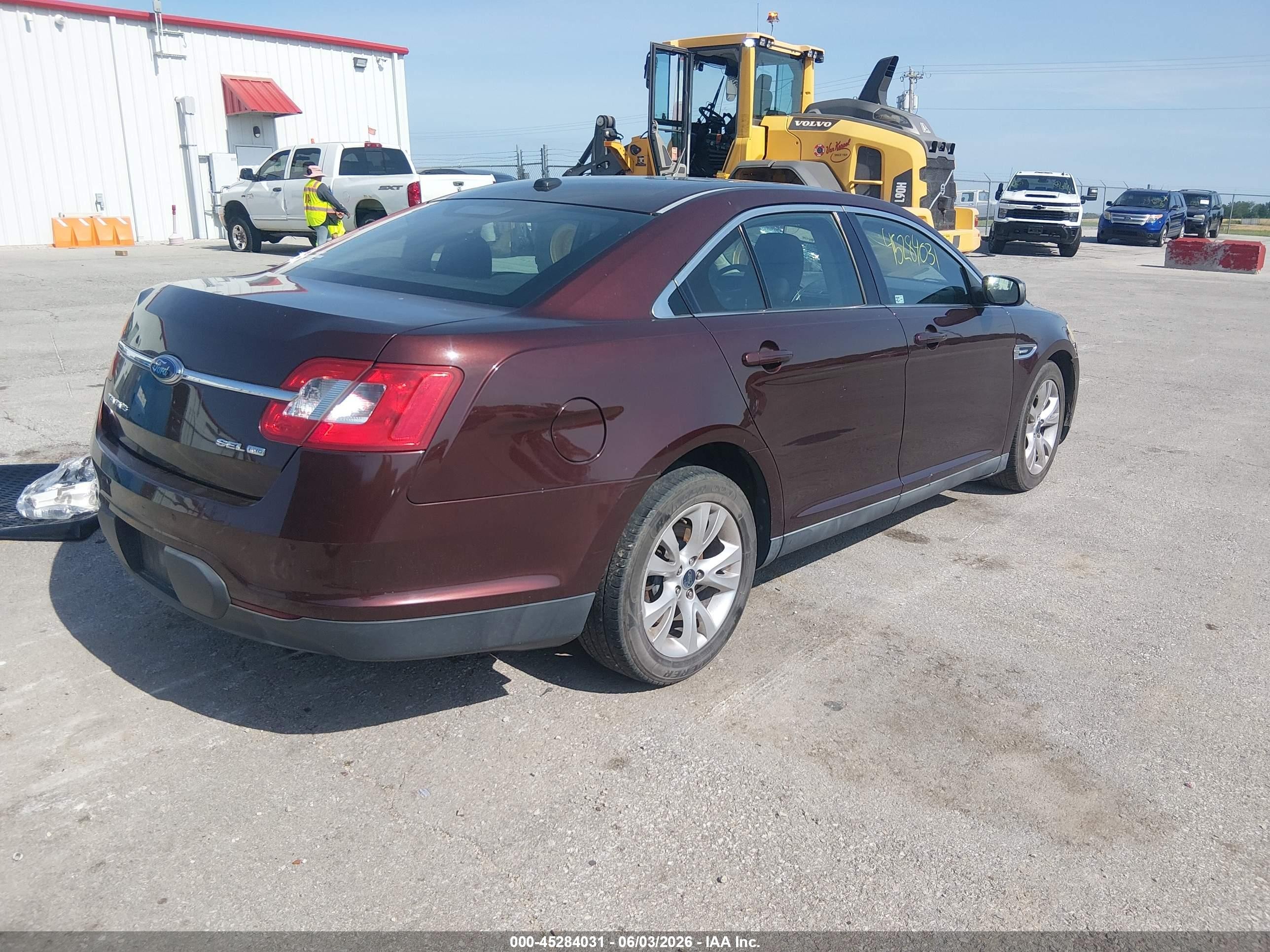 2010 Ford Taurus Sel Burgundy vin: 1FAHP2HW4AG165468