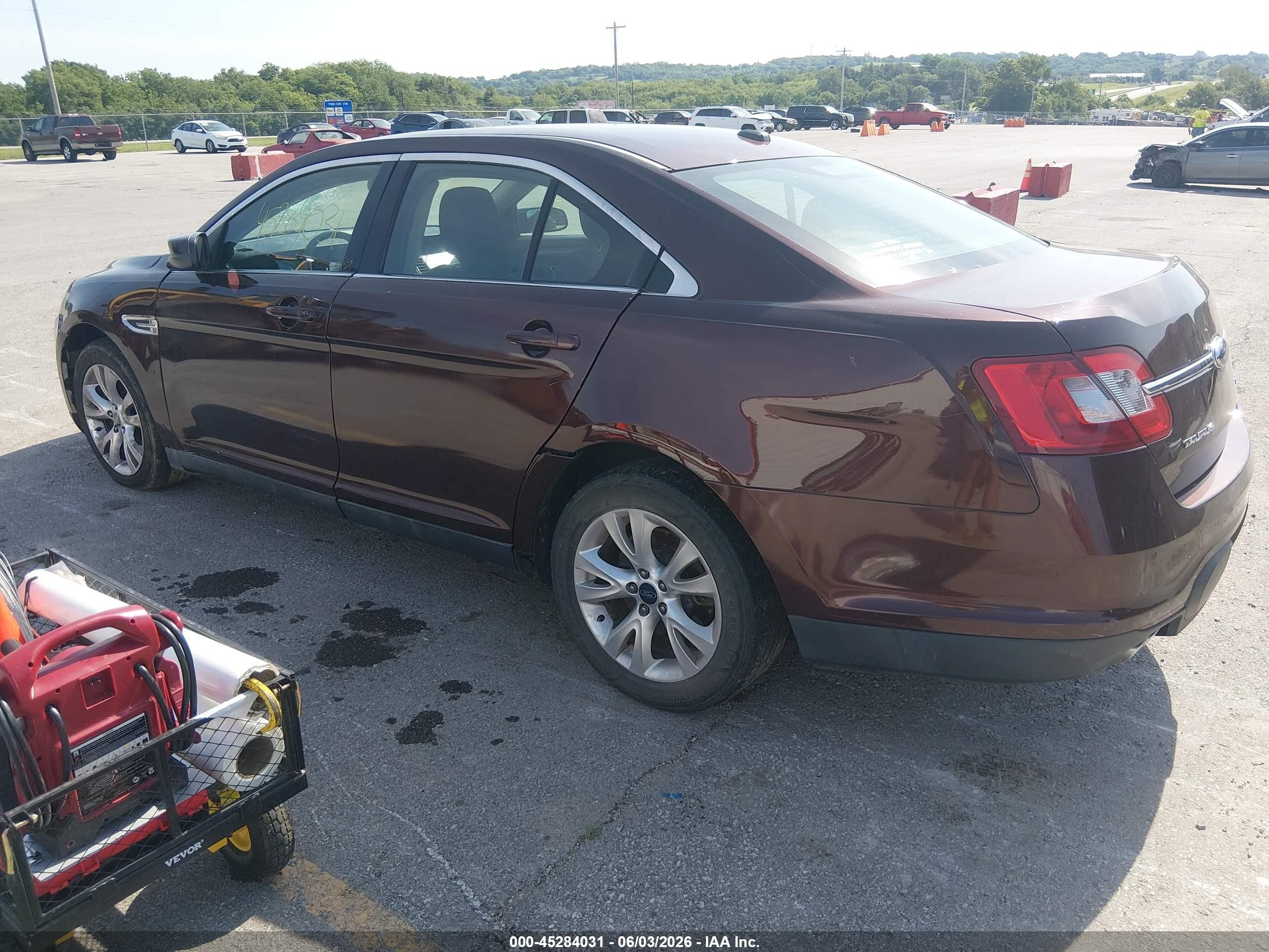 2010 Ford Taurus Sel Burgundy vin: 1FAHP2HW4AG165468
