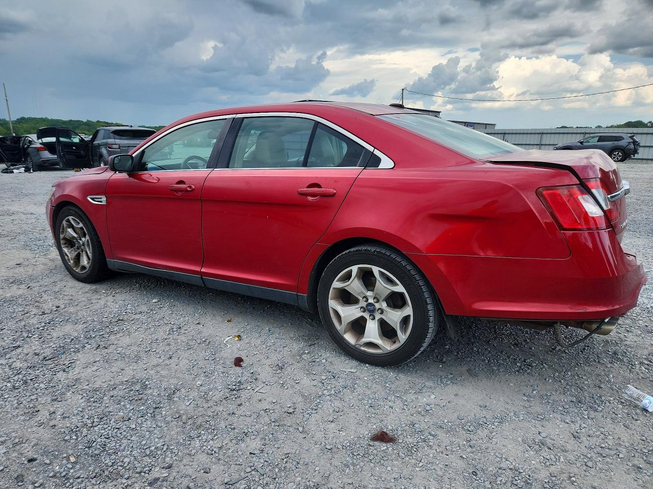 2012 Ford Taurus Sel Красный vin: 1FAHP2HW4CG116676