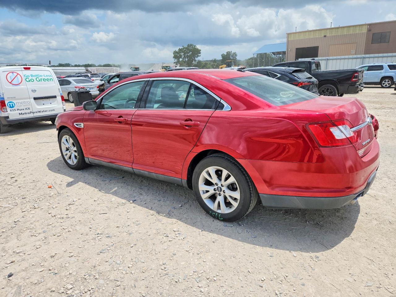 2011 Ford Taurus Sel Red vin: 1FAHP2HW5BG108939