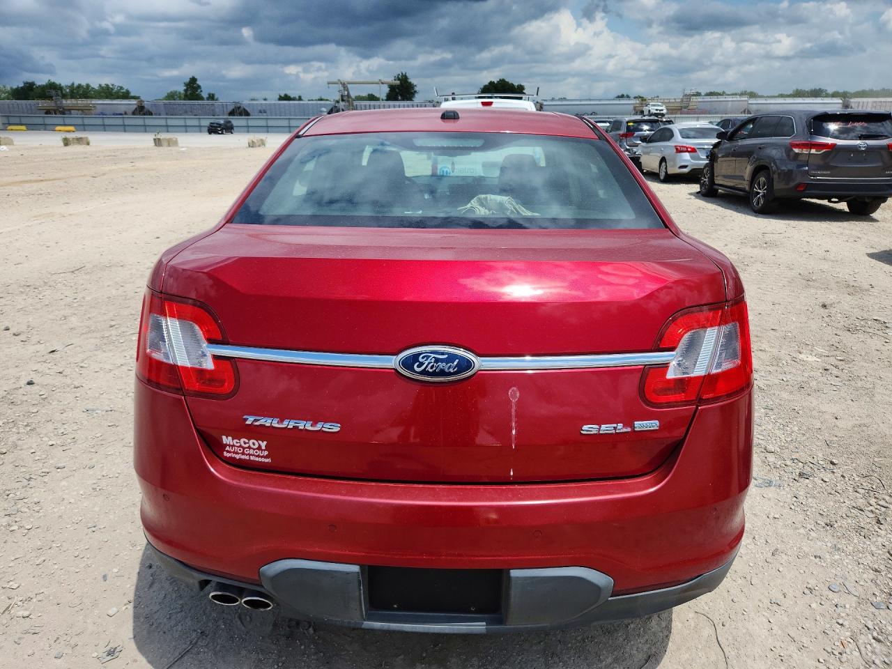 2011 Ford Taurus Sel Red vin: 1FAHP2HW5BG108939