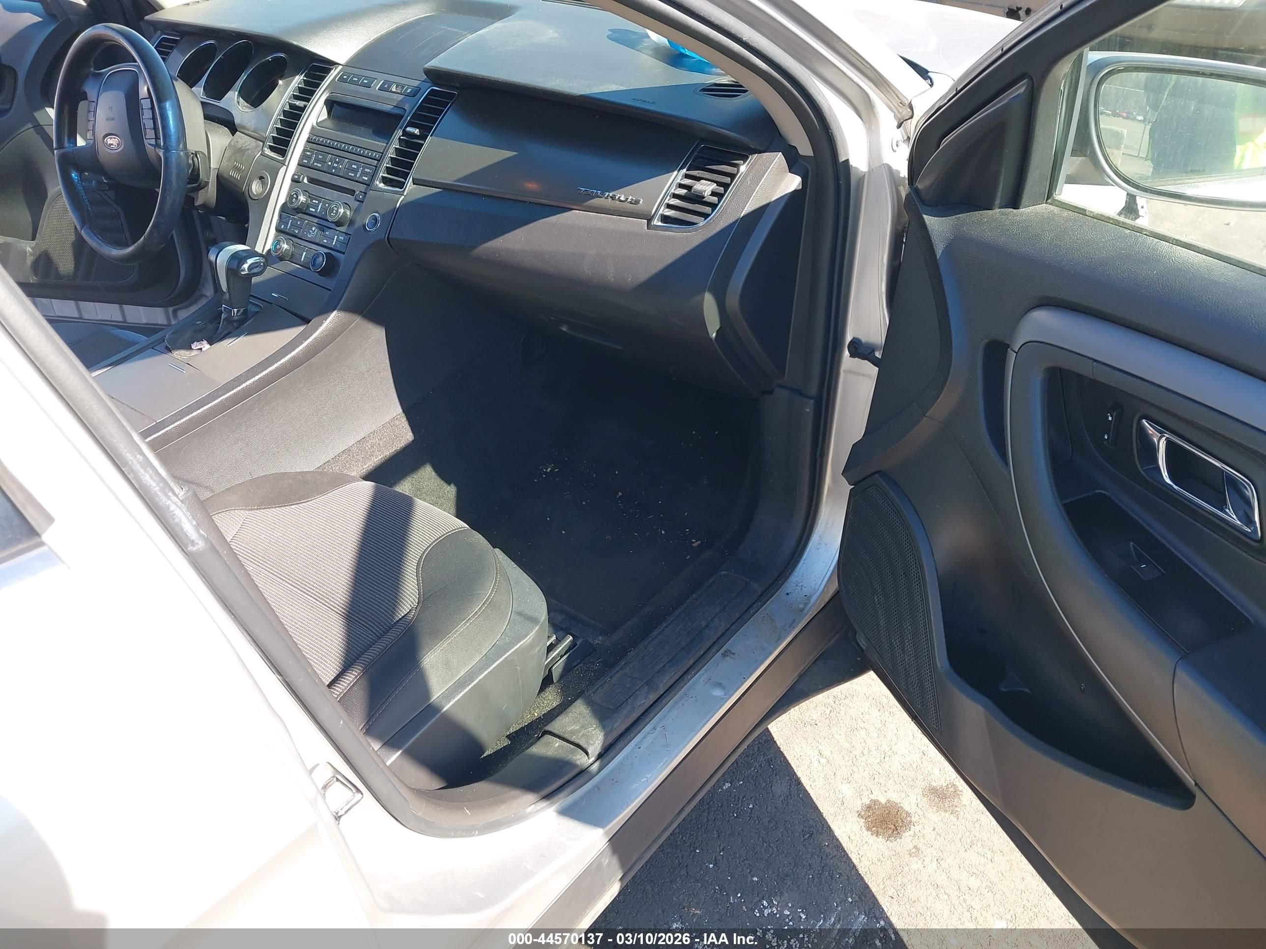 2011 Ford Taurus Sel Silver vin: 1FAHP2HW5BG190221