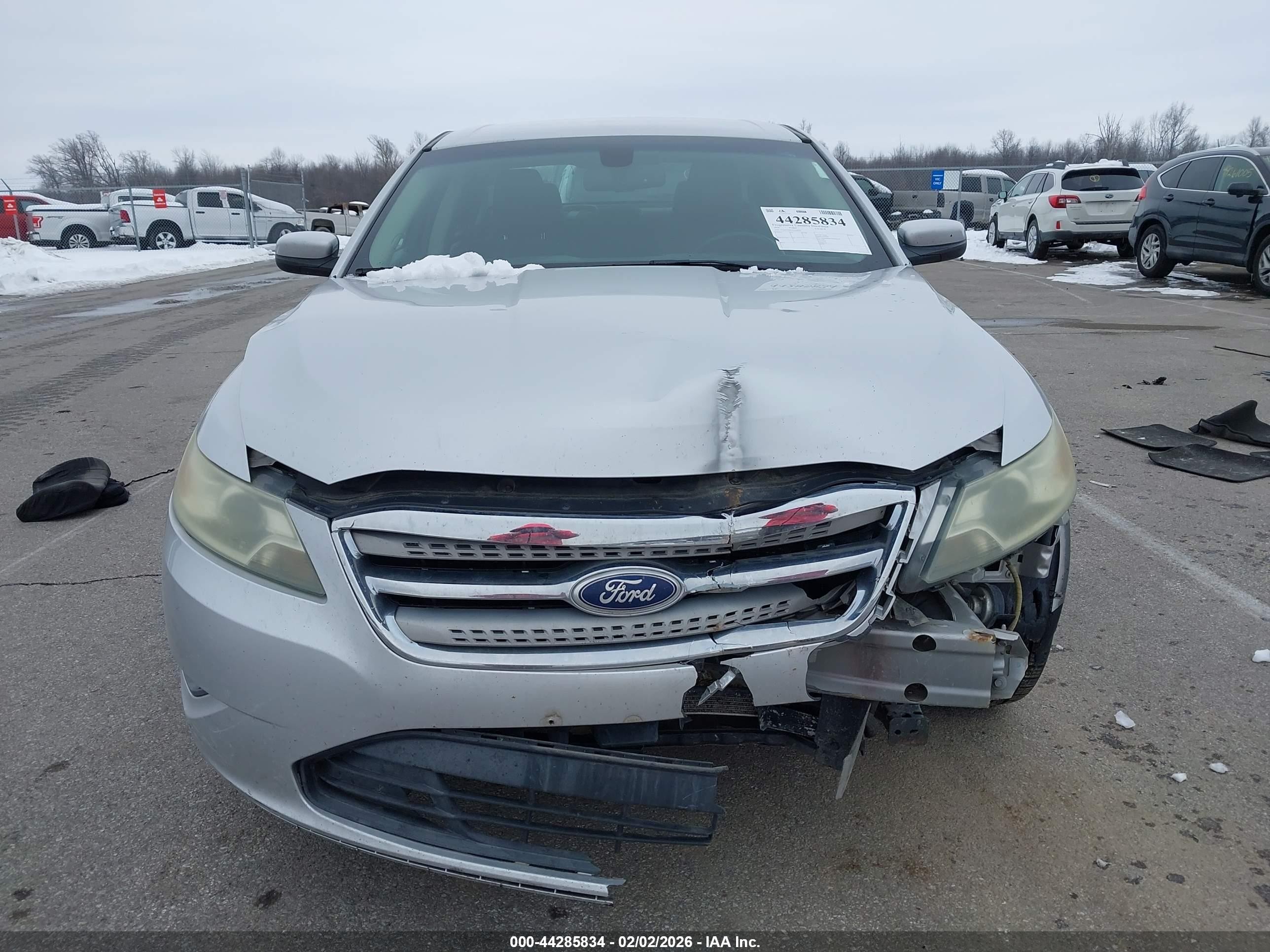 2010 Ford Taurus Sel Silver vin: 1FAHP2HW7AG166792
