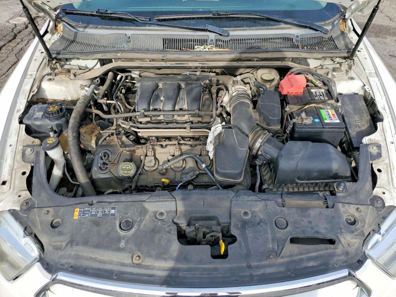 2015 Ford Taurus Limited Белый vin: 1FAHP2J81FG127697