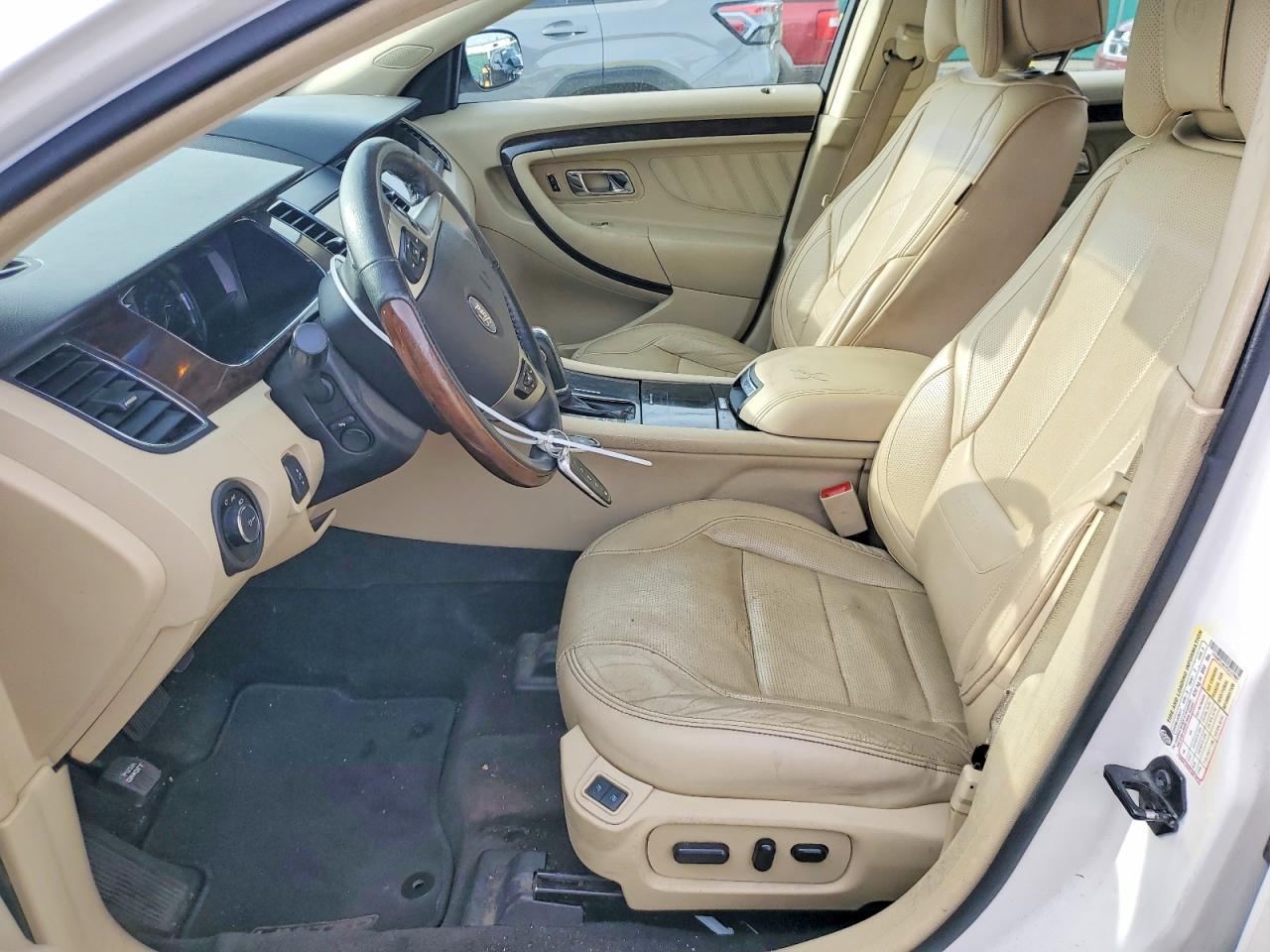 2015 Ford Taurus Limited Белый vin: 1FAHP2J81FG127697