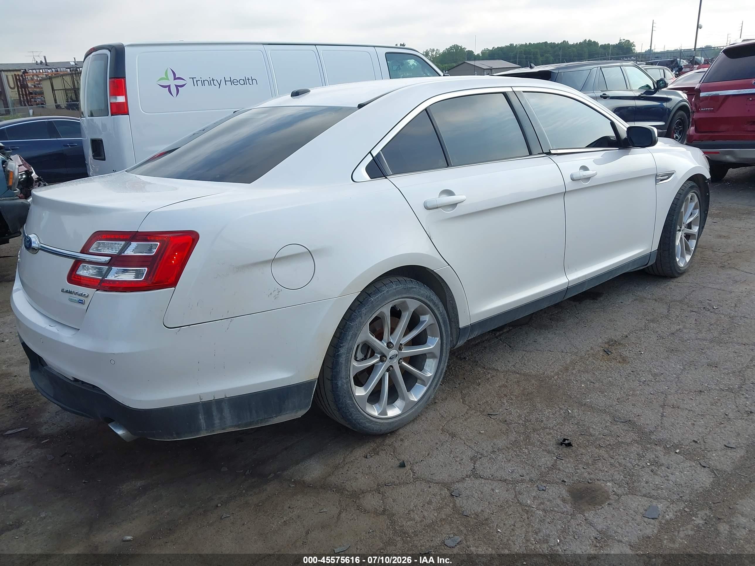 2014 Ford Taurus Limited Белый vin: 1FAHP2J82EG180357
