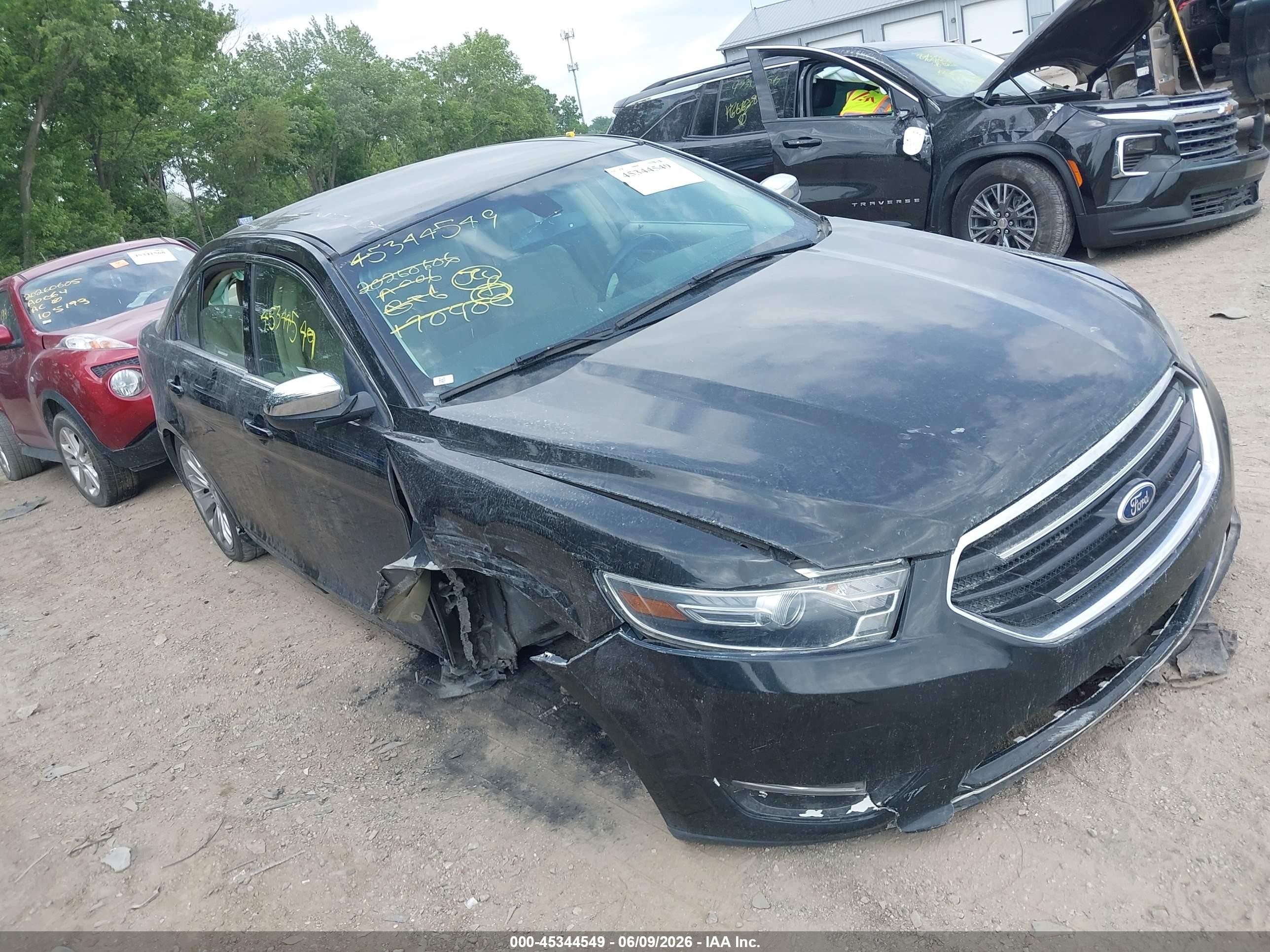2015 Ford Taurus Limited Черный vin: 1FAHP2J82FG170400