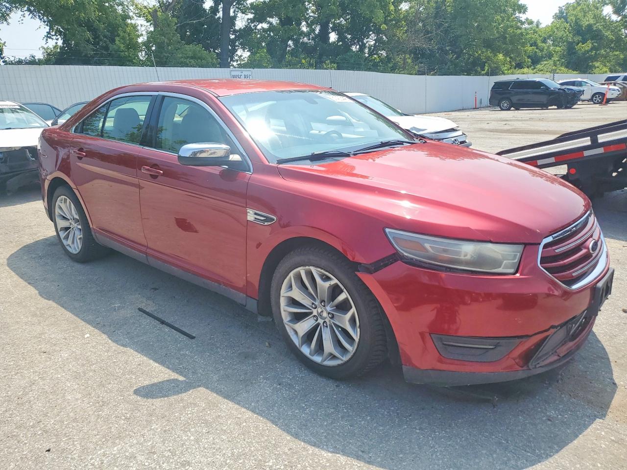 2013 Ford Taurus Limited Red vin: 1FAHP2J83DG167549
