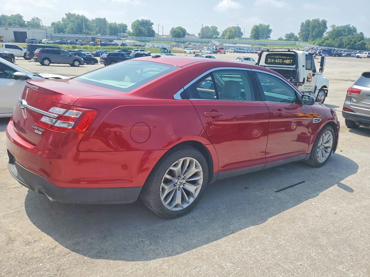 2013 Ford Taurus Limited Red vin: 1FAHP2J83DG167549