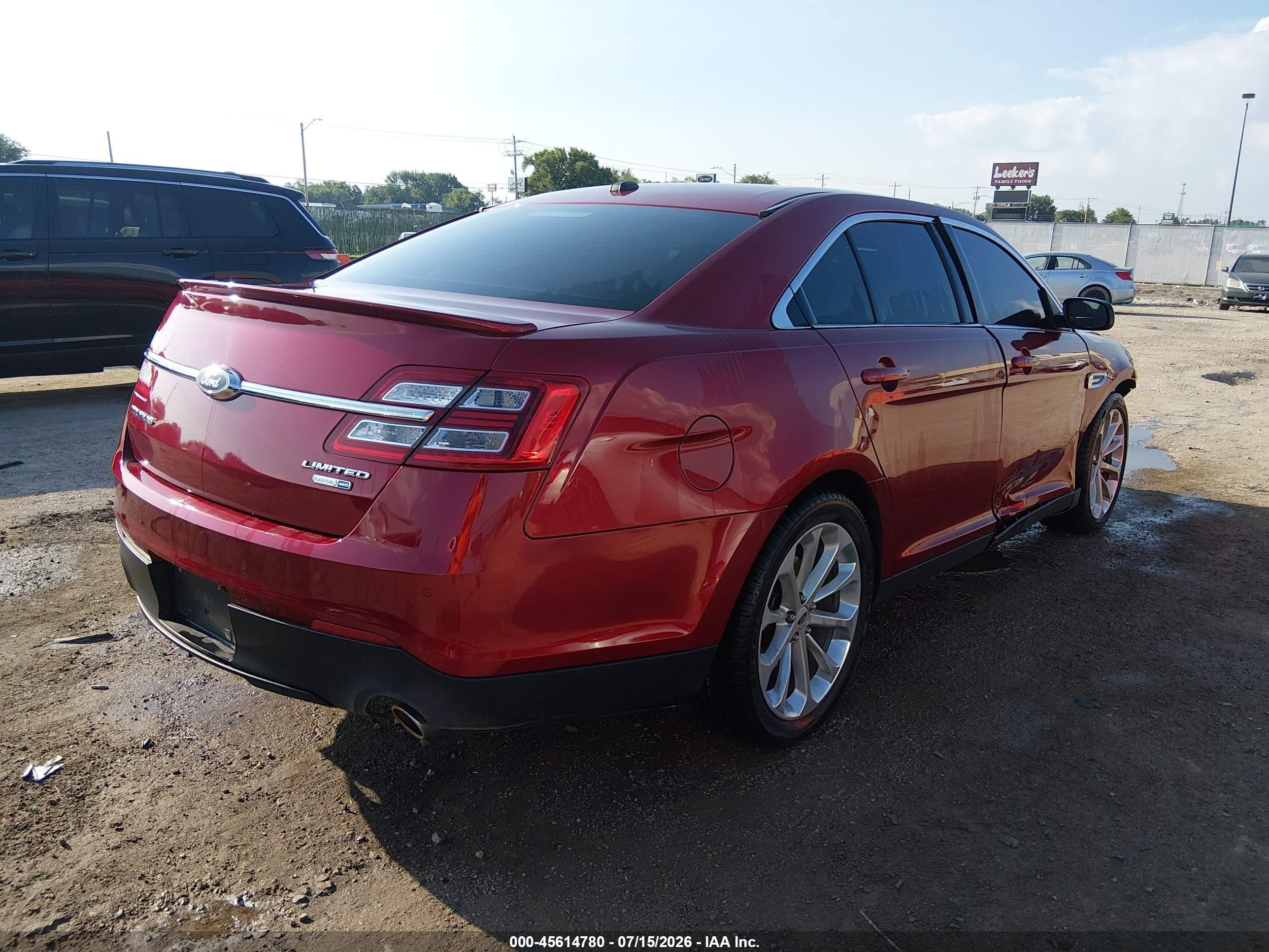 2015 Ford Taurus Limited Red vin: 1FAHP2J85FG115276