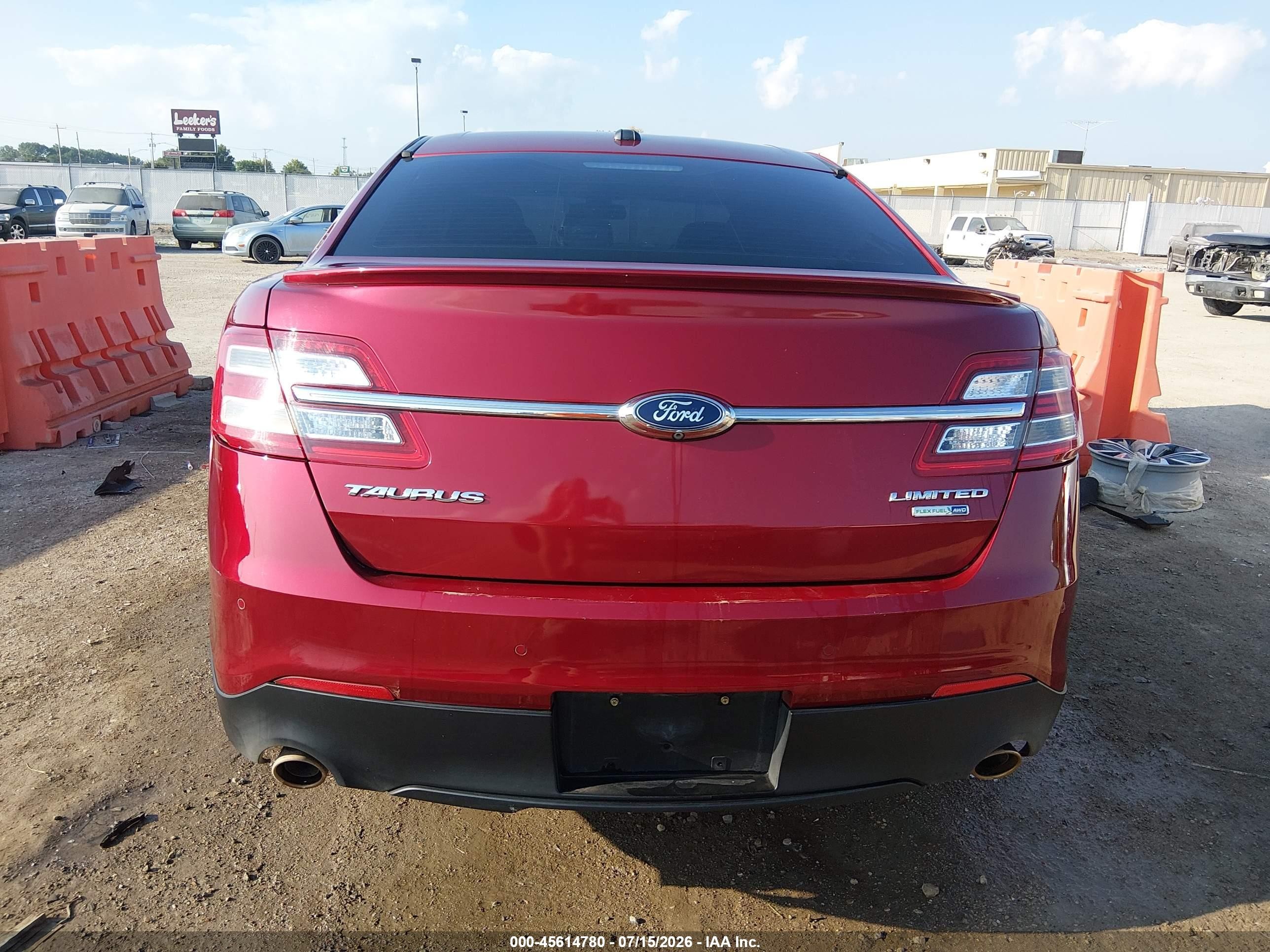 2015 Ford Taurus Limited Red vin: 1FAHP2J85FG115276