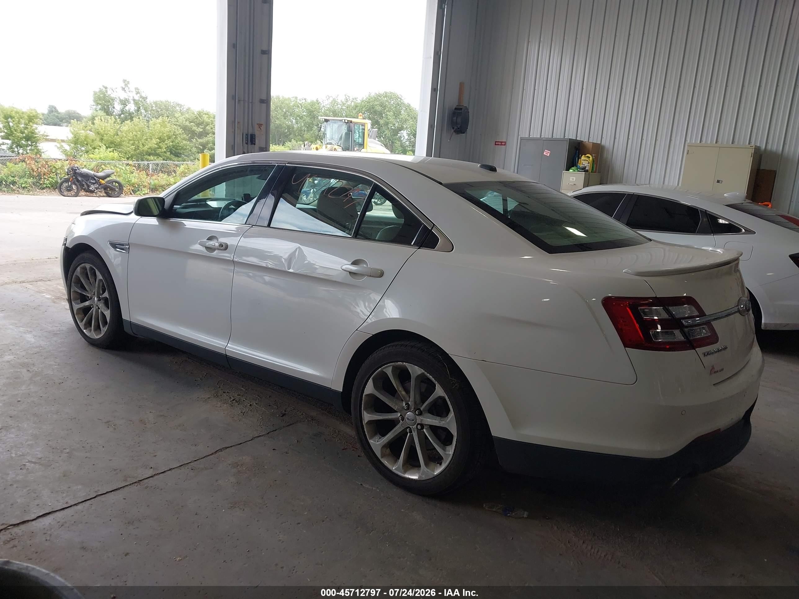 2014 Ford Taurus Limited White vin: 1FAHP2J86EG146017