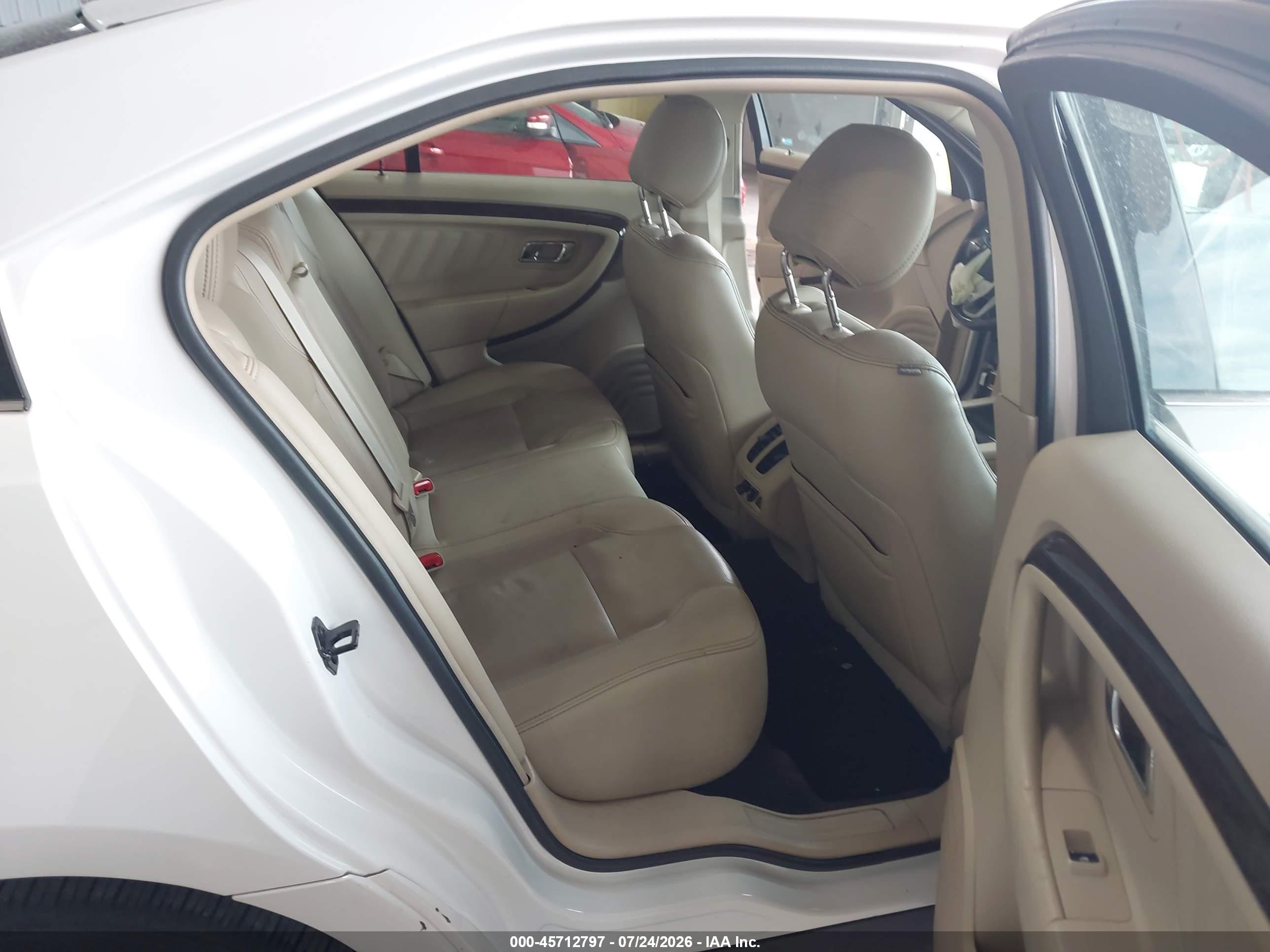 2014 Ford Taurus Limited White vin: 1FAHP2J86EG146017