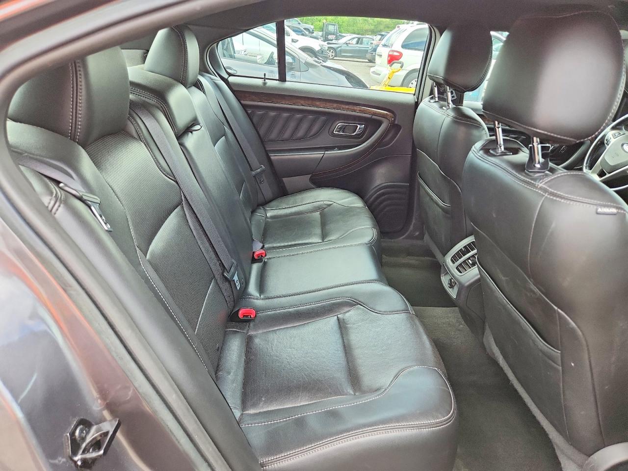 2013 Ford Taurus Limited Silver vin: 1FAHP2J88DG136958