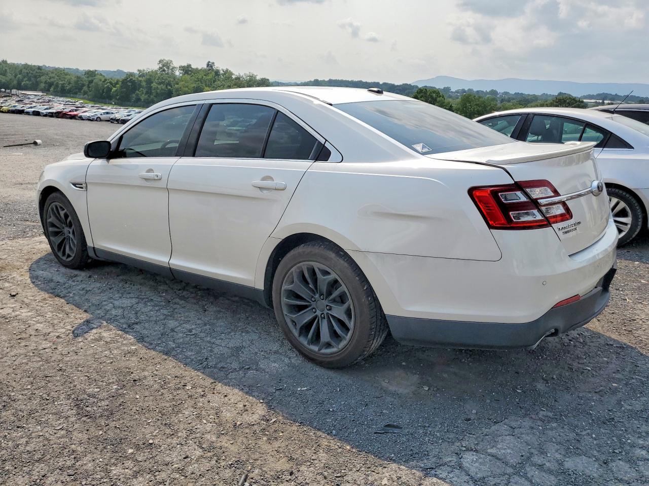 2015 Ford Taurus Limited White vin: 1FAHP2J8XFG127312
