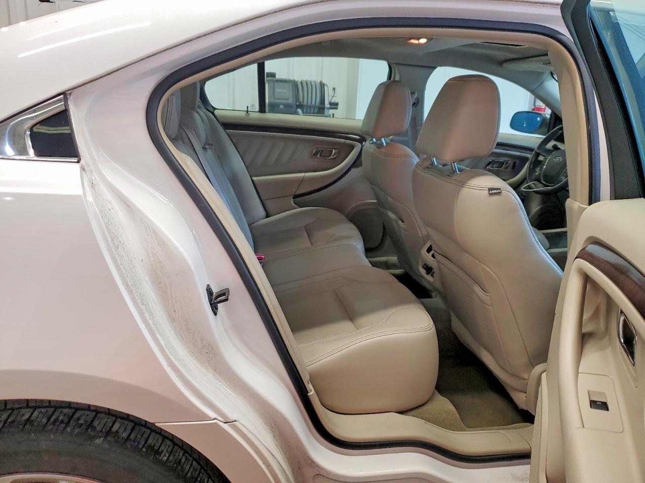 2012 Ford Taurus Limited White vin: 1FAHP2JW4CG124884