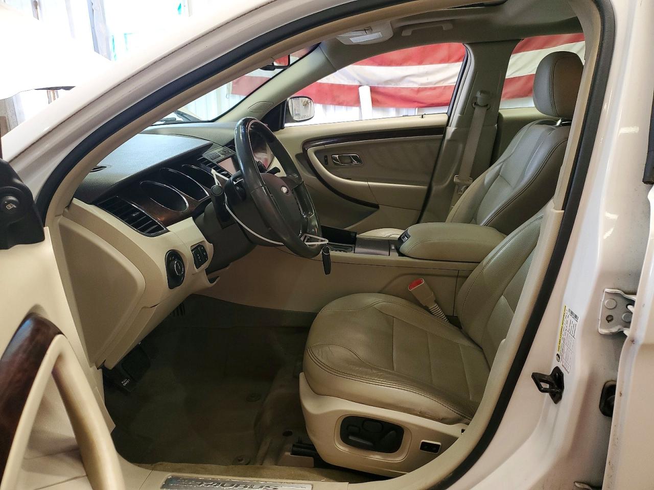 2012 Ford Taurus Limited White vin: 1FAHP2JW4CG124884