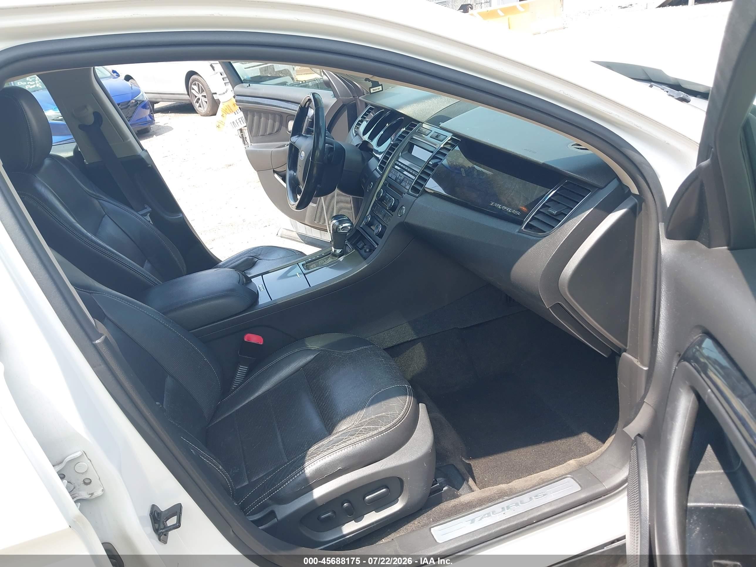 2012 Ford Taurus Limited White vin: 1FAHP2JW4CG137232