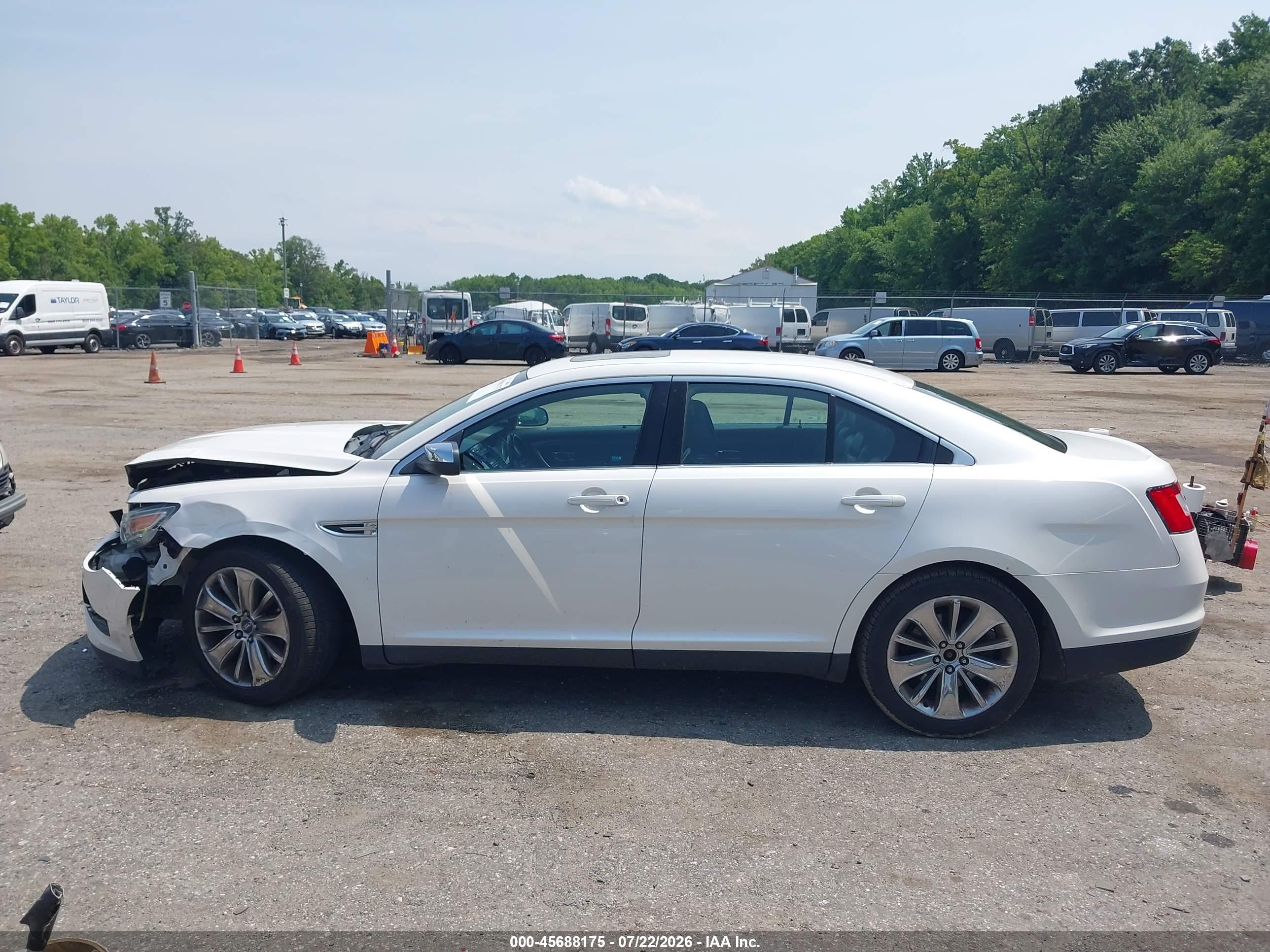 2012 Ford Taurus Limited White vin: 1FAHP2JW4CG137232