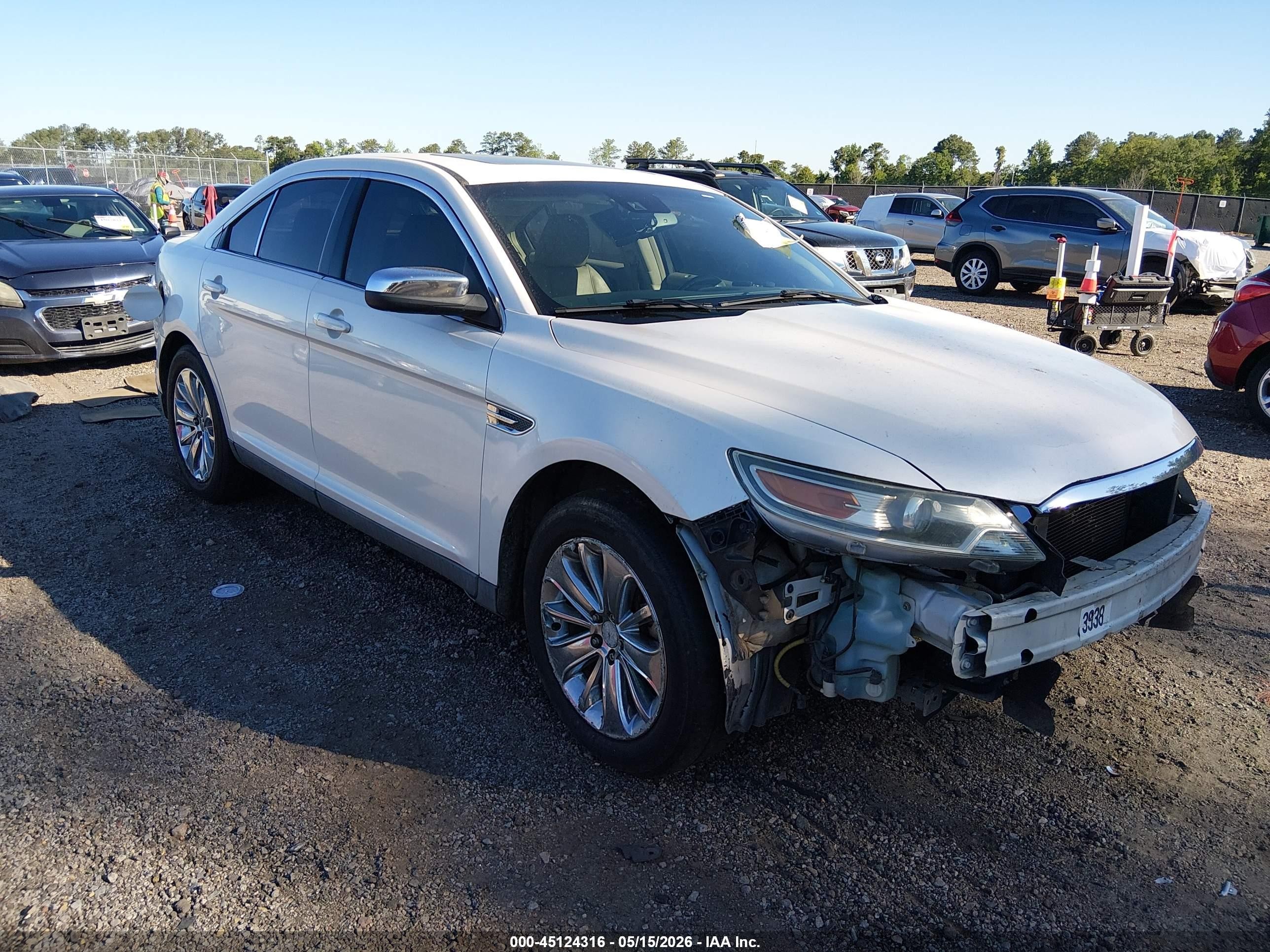 2010 Ford Taurus Limited White vin: 1FAHP2JW5AG103877