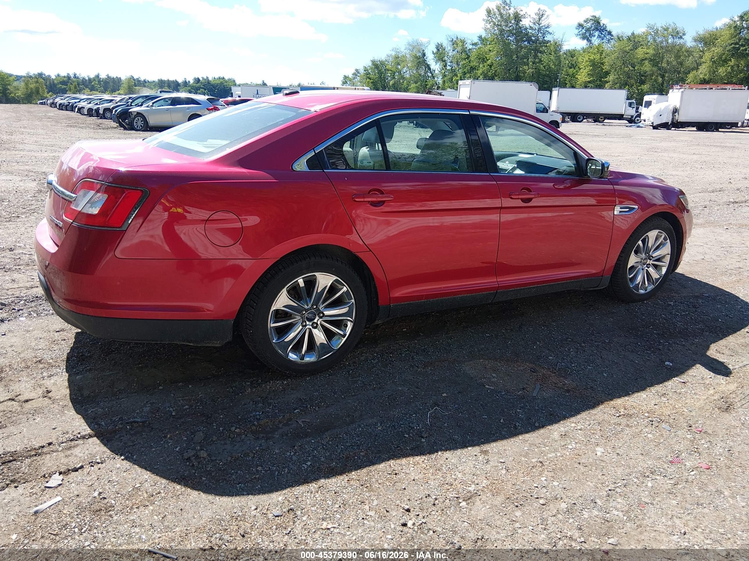 2012 Ford Taurus Limited Red vin: 1FAHP2JW6CG120982