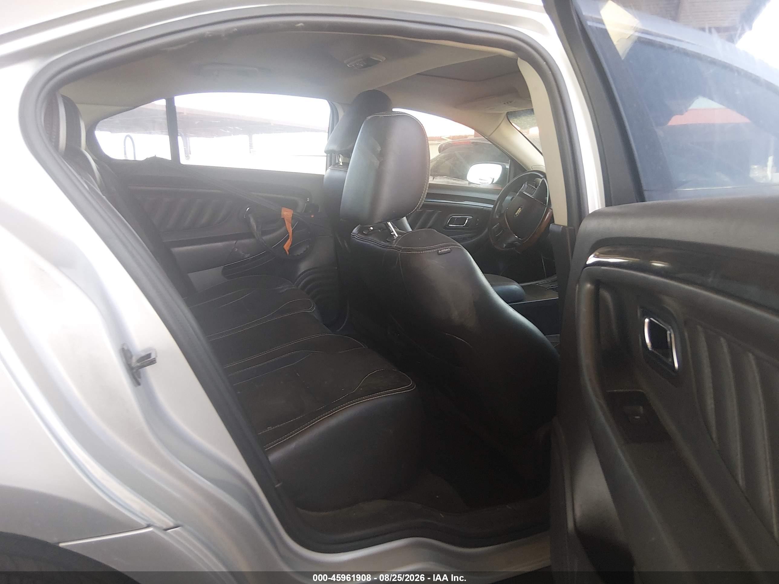 2010 Ford Taurus Limited Silver vin: 1FAHP2JW7AG109020