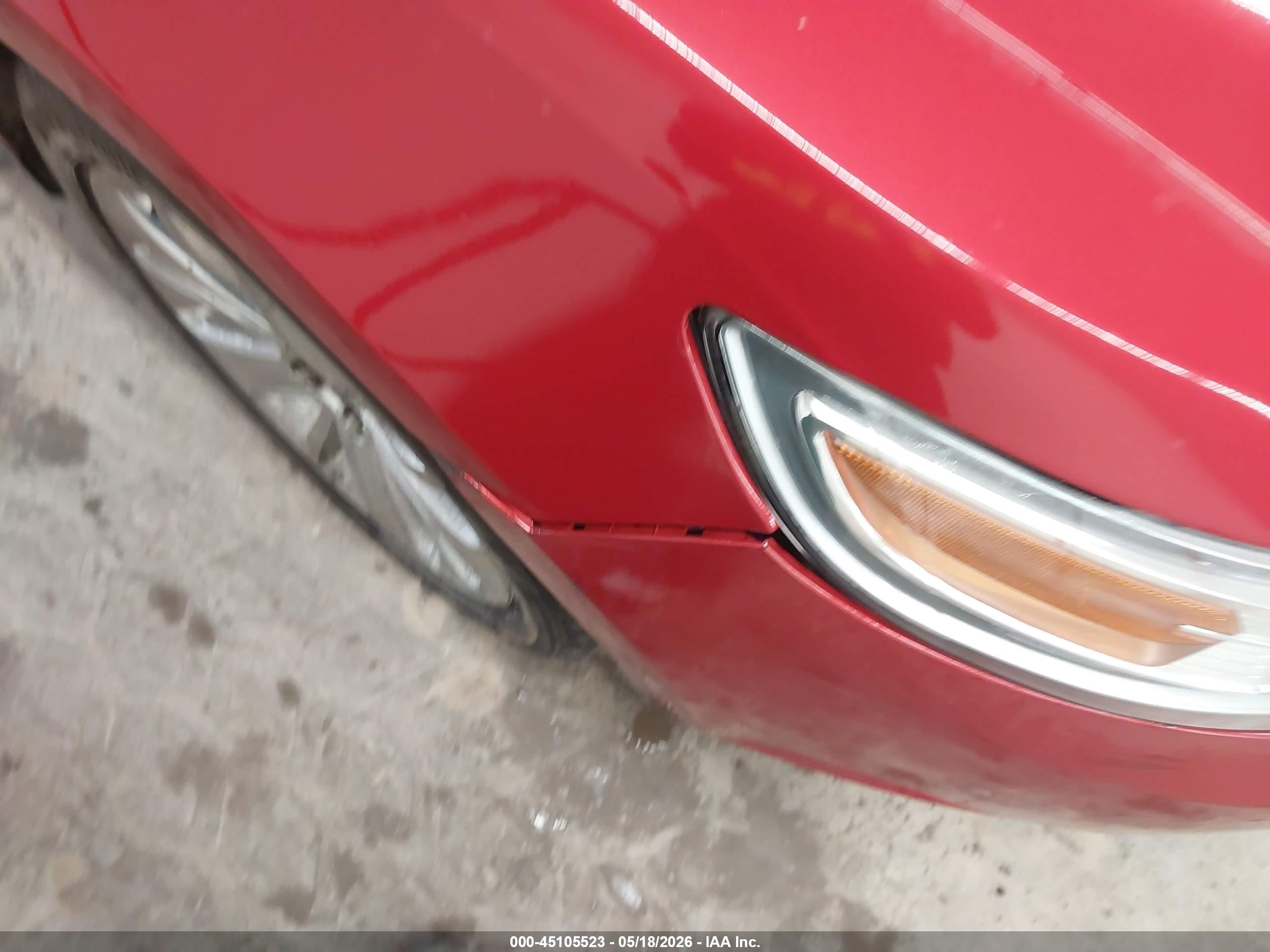 2010 Ford Taurus Limited Red vin: 1FAHP2JW8AG153267
