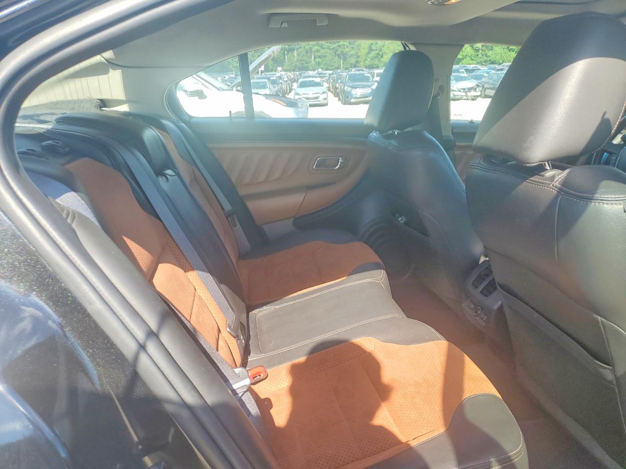 2010 Ford Taurus Черный vin: 1FAHP2KT0AG108277
