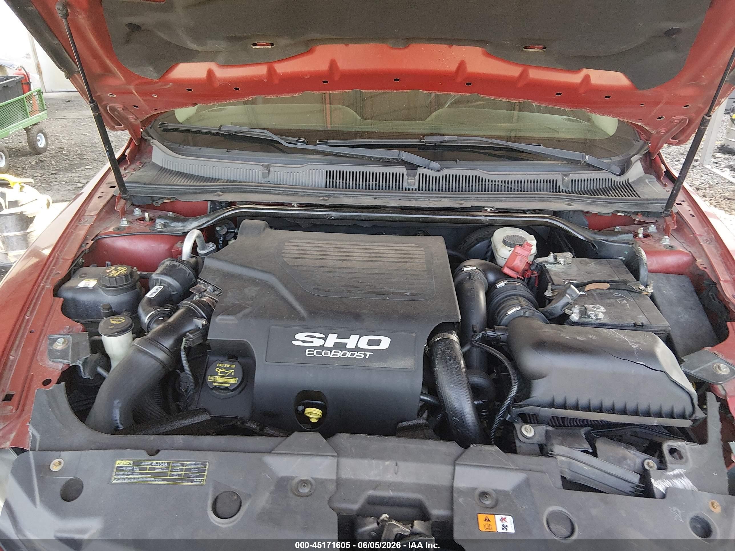 2010 Ford Taurus Sho Red vin: 1FAHP2KT0AG123152