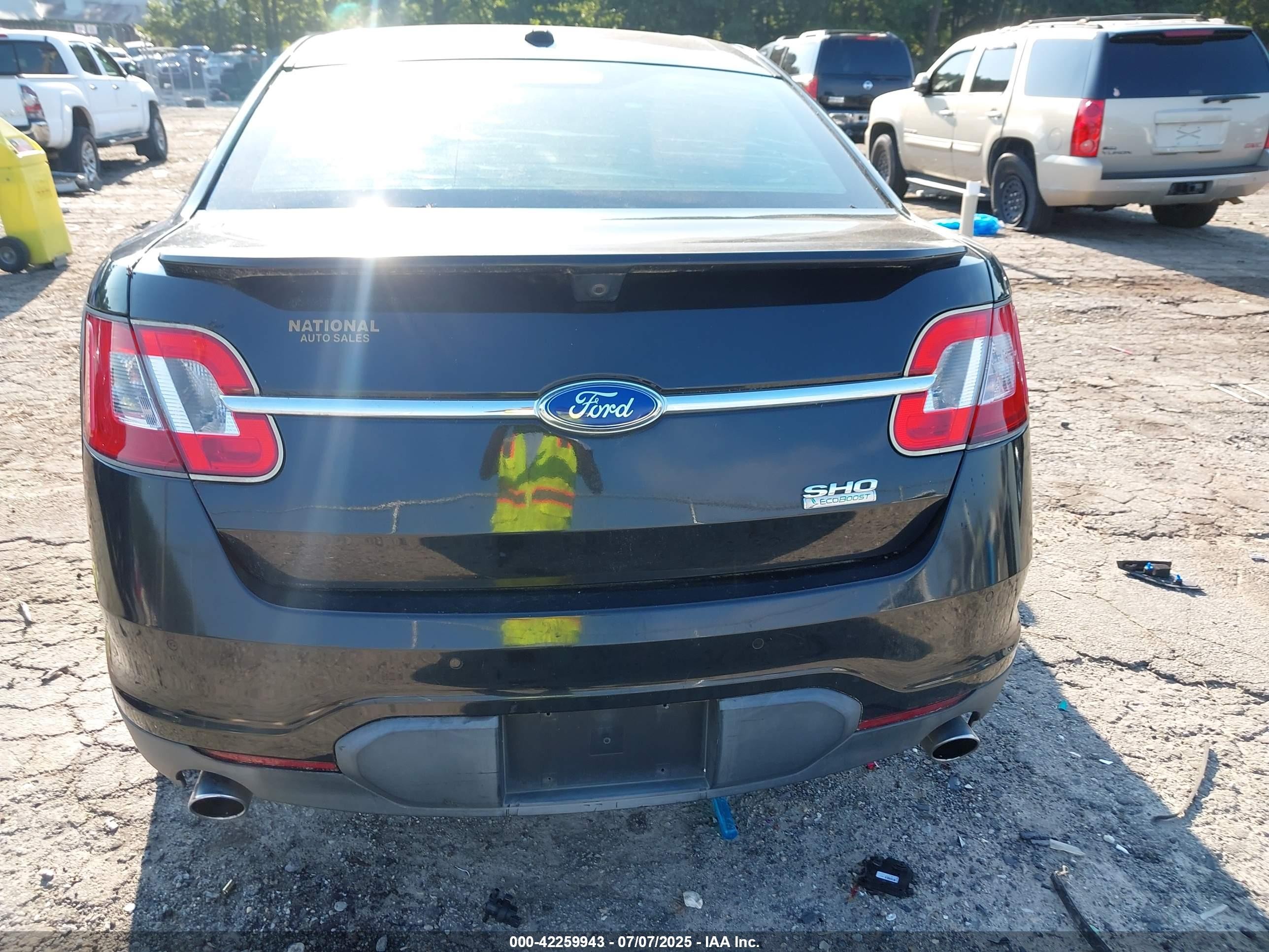2011 Ford Taurus Sho Black vin: 1FAHP2KT0BG176547