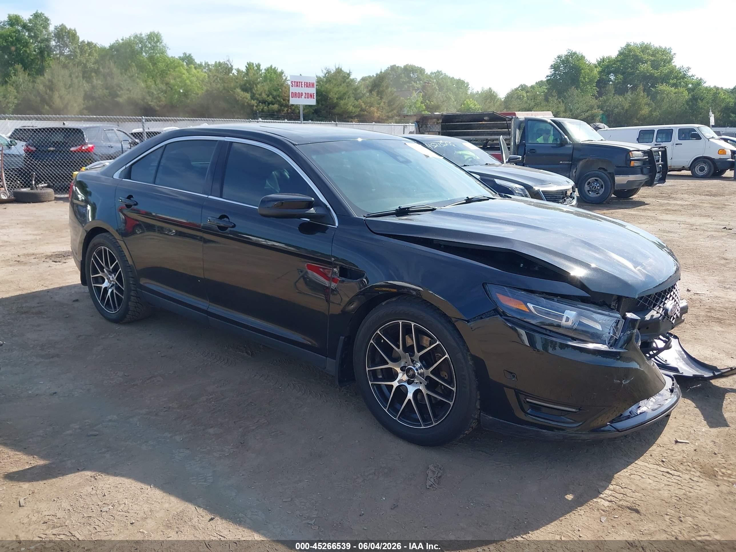 2013 Ford Taurus Sho Black vin: 1FAHP2KT0DG111877