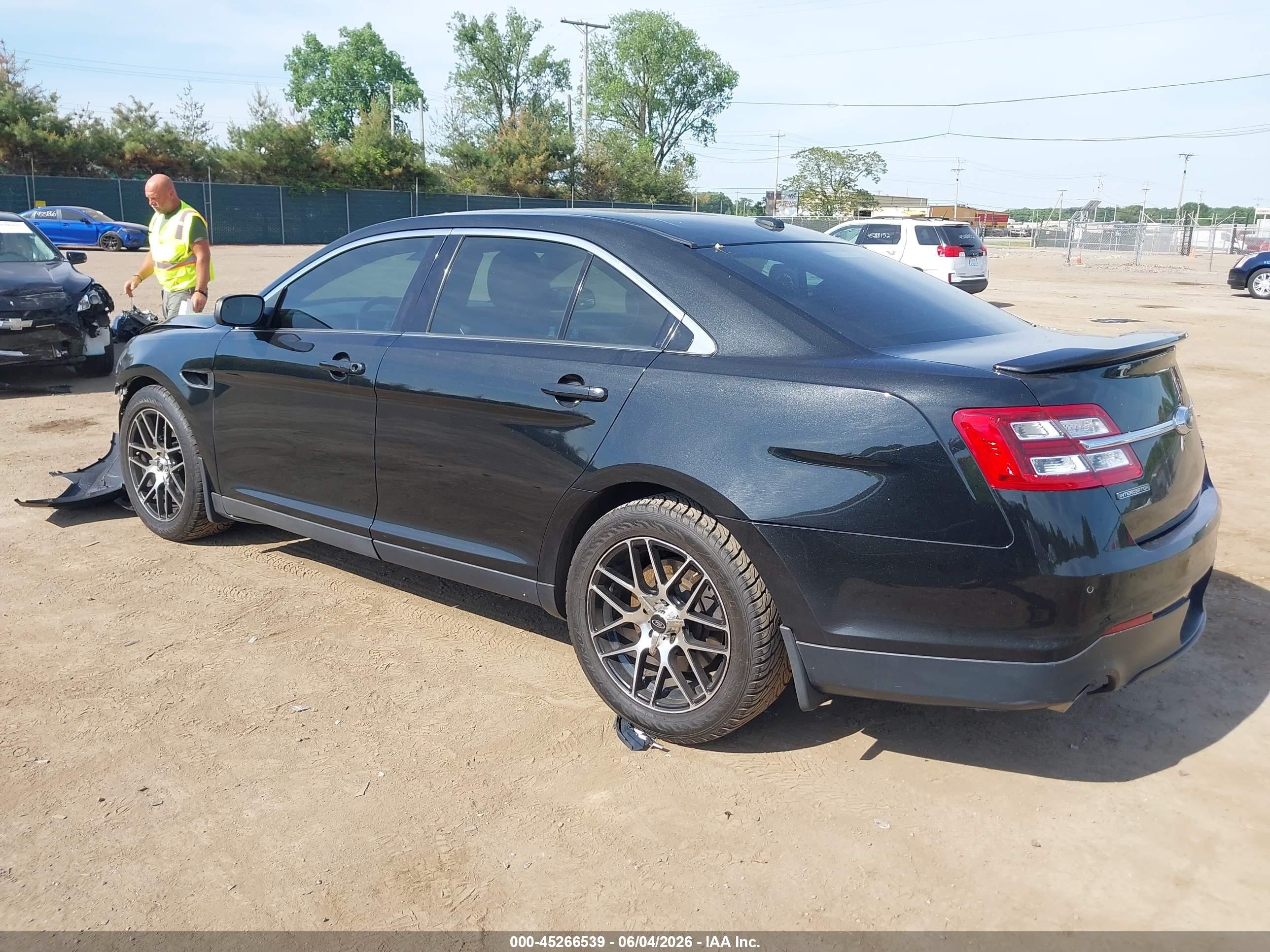 2013 Ford Taurus Sho Black vin: 1FAHP2KT0DG111877