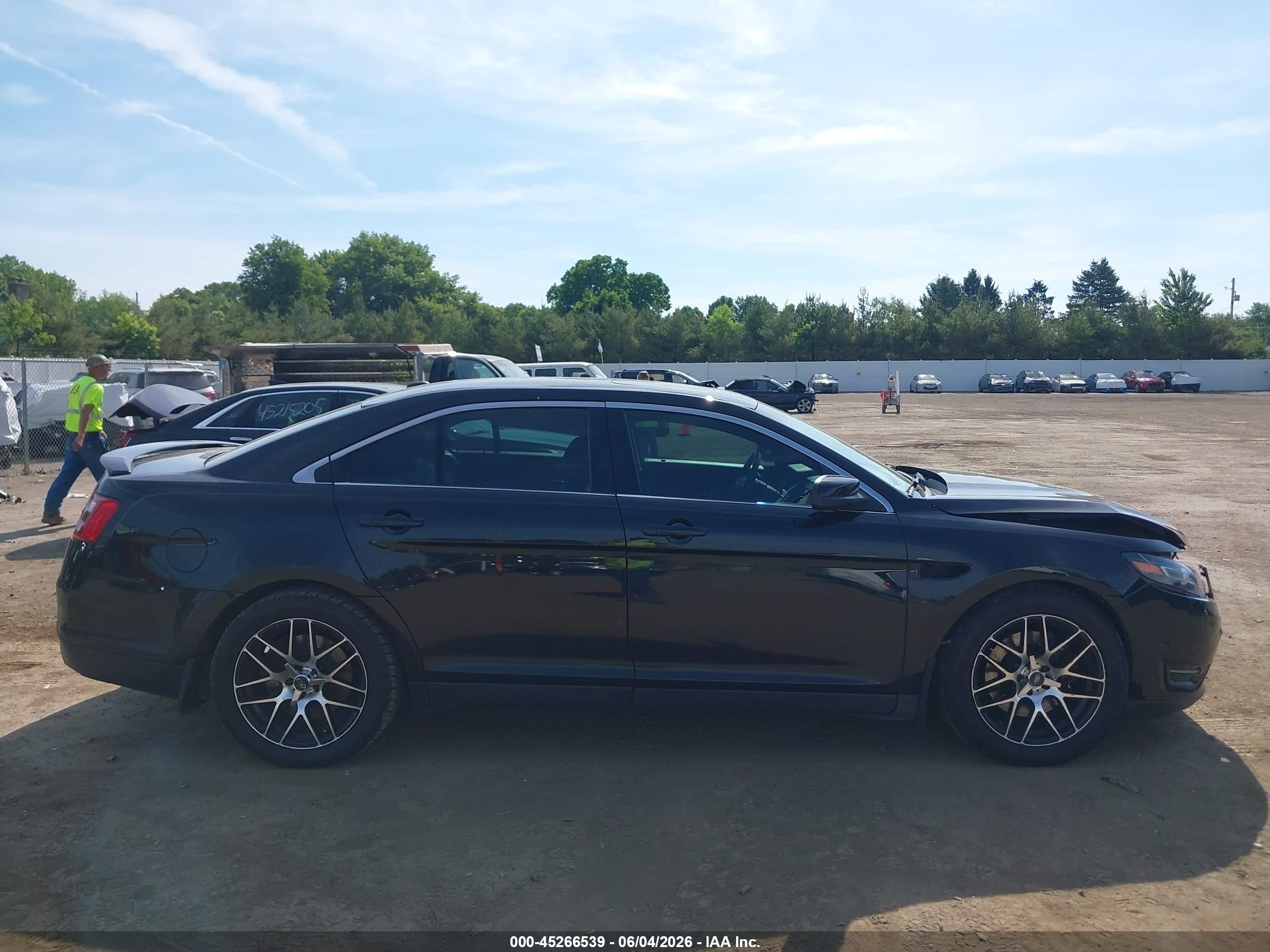 2013 Ford Taurus Sho Black vin: 1FAHP2KT0DG111877