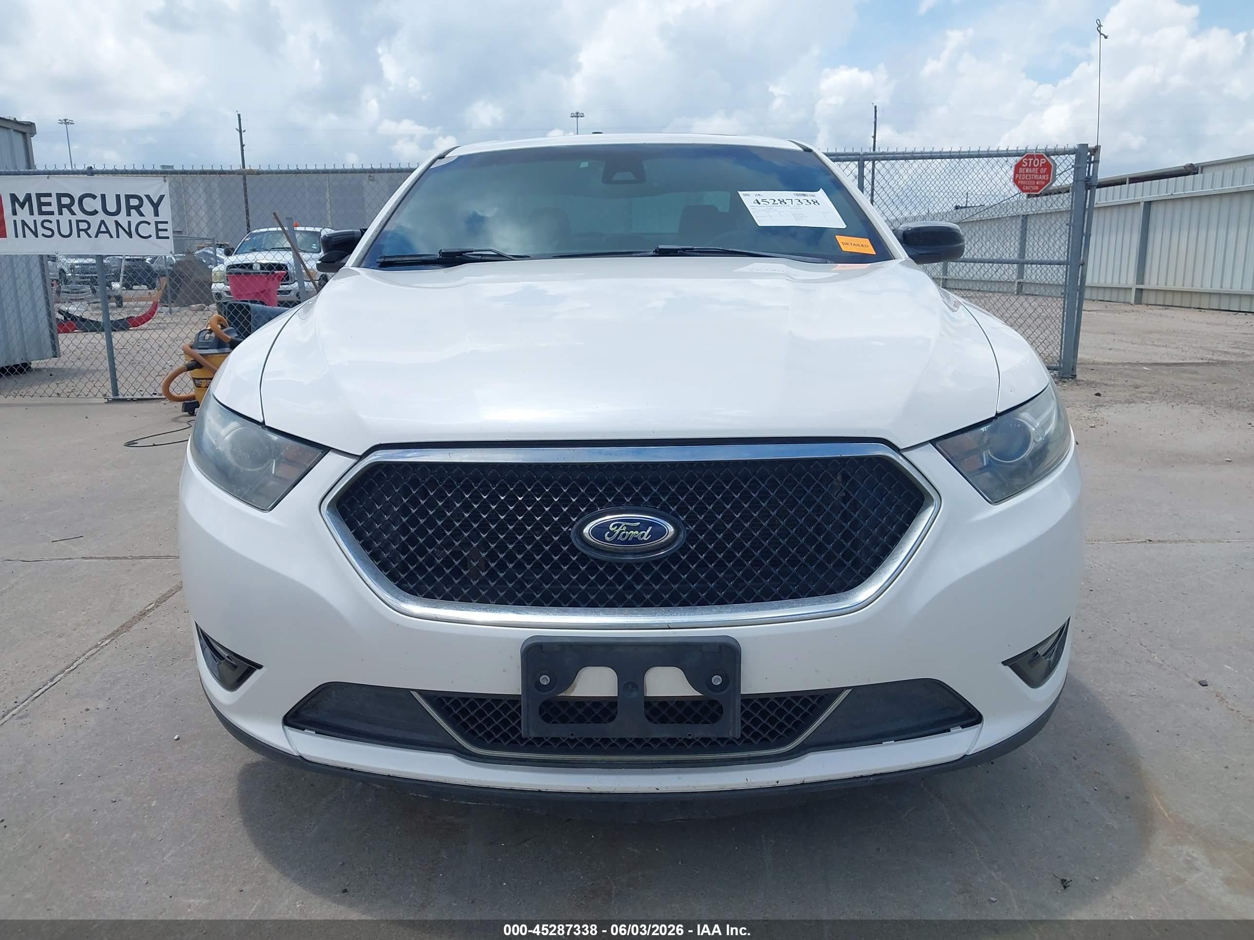2015 Ford Taurus Sho White vin: 1FAHP2KT0FG177509