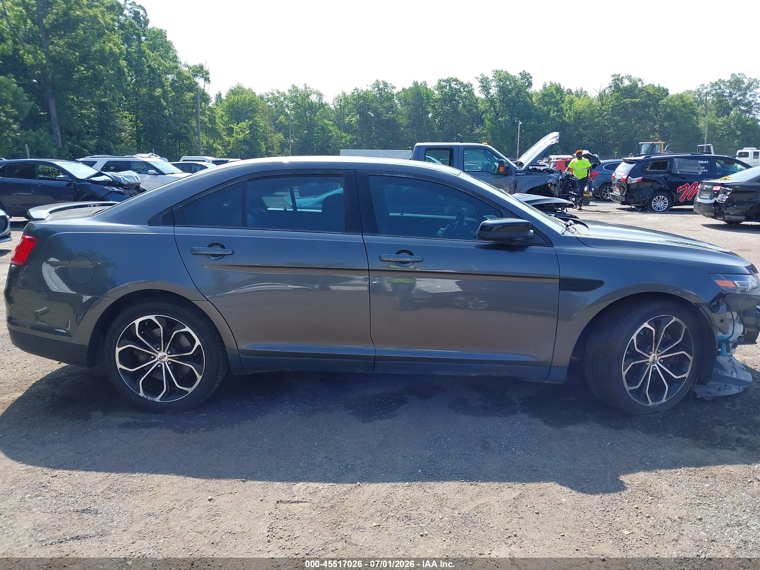 2015 Ford Taurus Sho Gray vin: 1FAHP2KT0FG202327