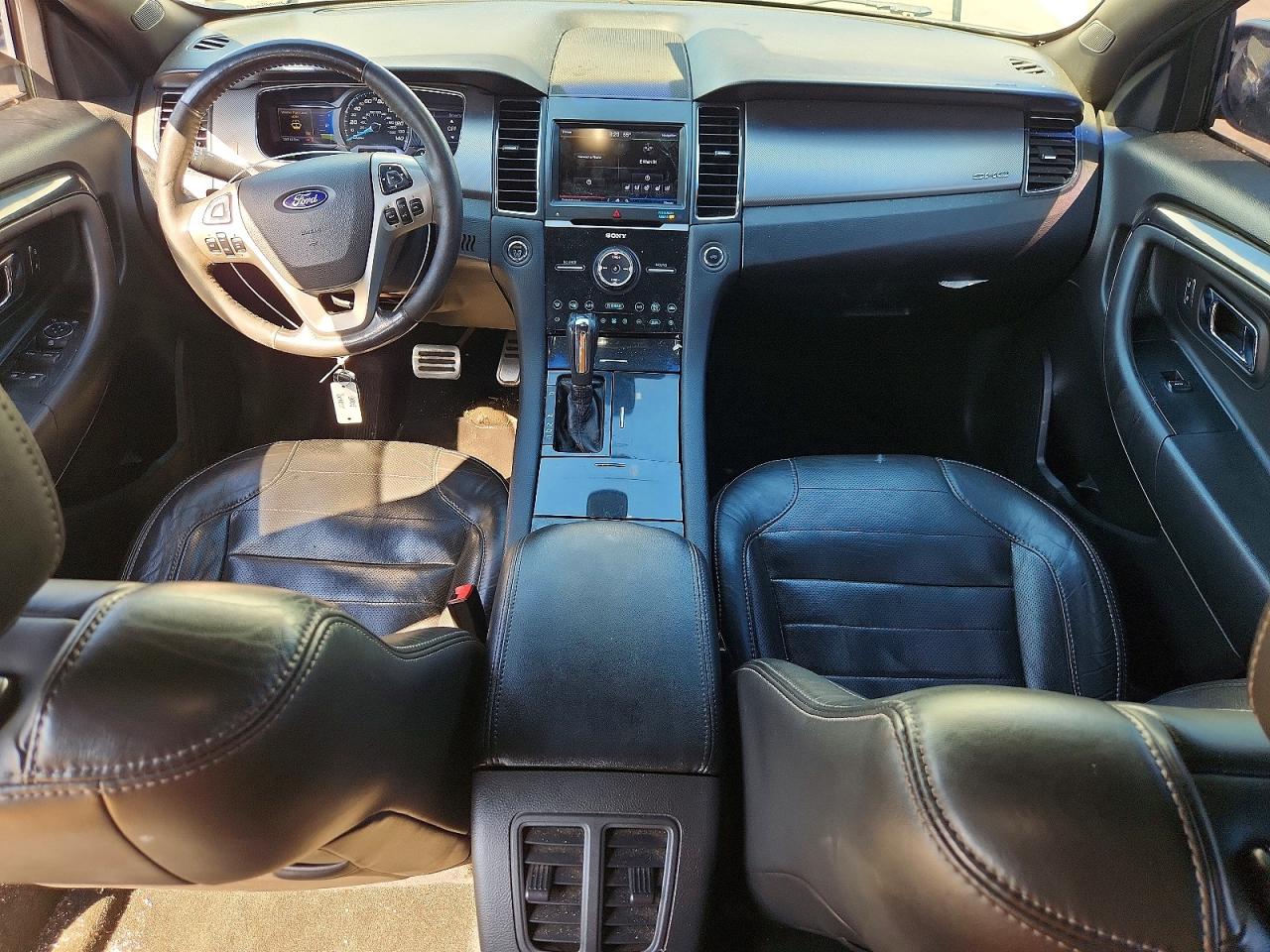 2013 Ford Taurus Sho White vin: 1FAHP2KT1DG170534