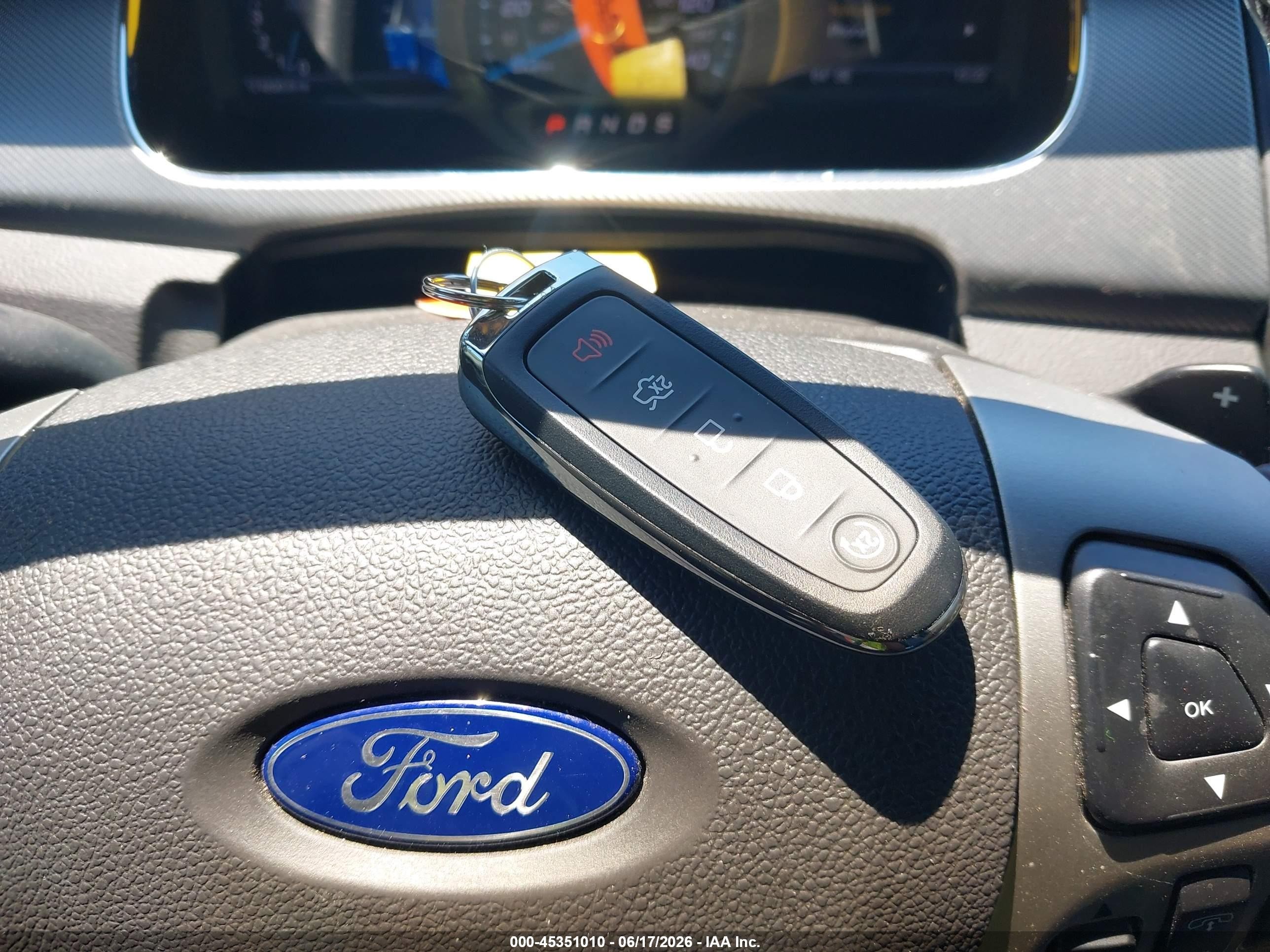 2014 Ford Taurus Sho Red vin: 1FAHP2KT1EG107919