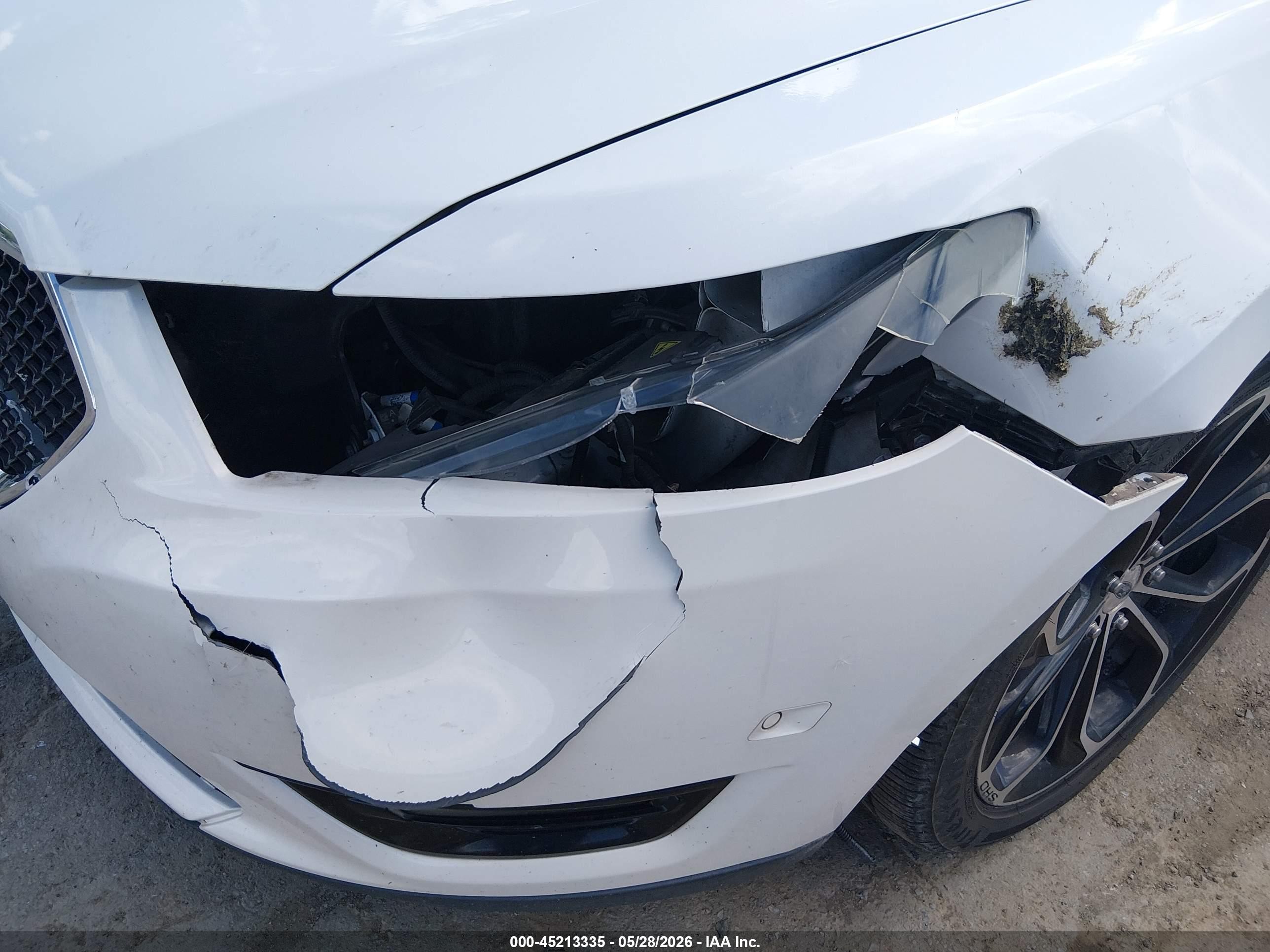 2015 Ford Taurus Sho White vin: 1FAHP2KT1FG110112