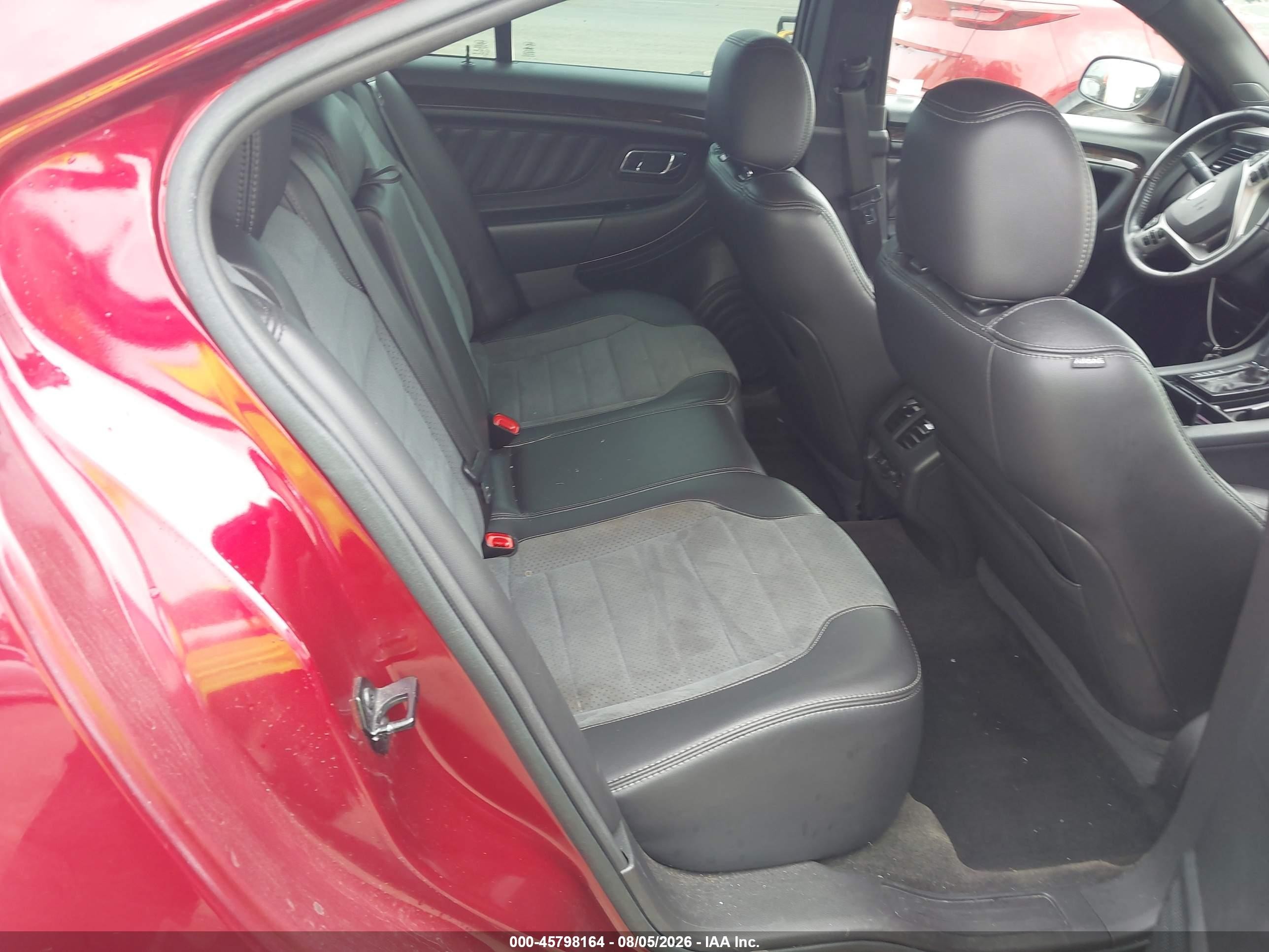 2015 Ford Taurus Sho Red vin: 1FAHP2KT1FG121823