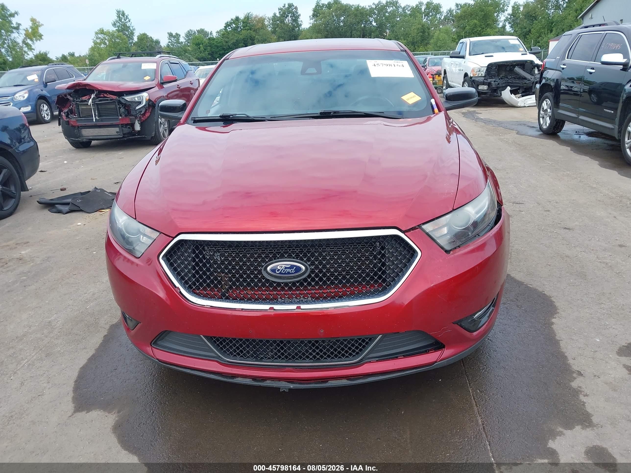 2015 Ford Taurus Sho Red vin: 1FAHP2KT1FG121823