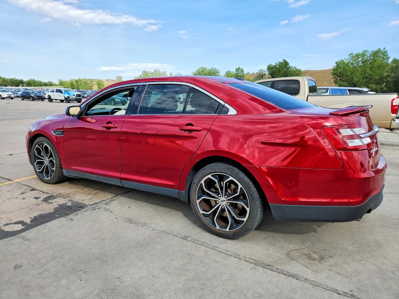2017 Ford Taurus Sho Красный vin: 1FAHP2KT1HG135191