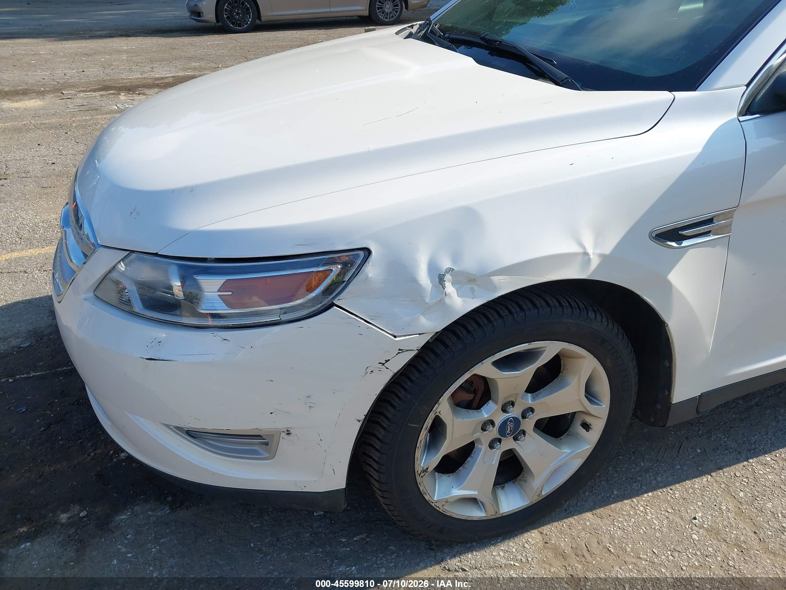 2010 Ford Taurus Sho White vin: 1FAHP2KT2AG105798