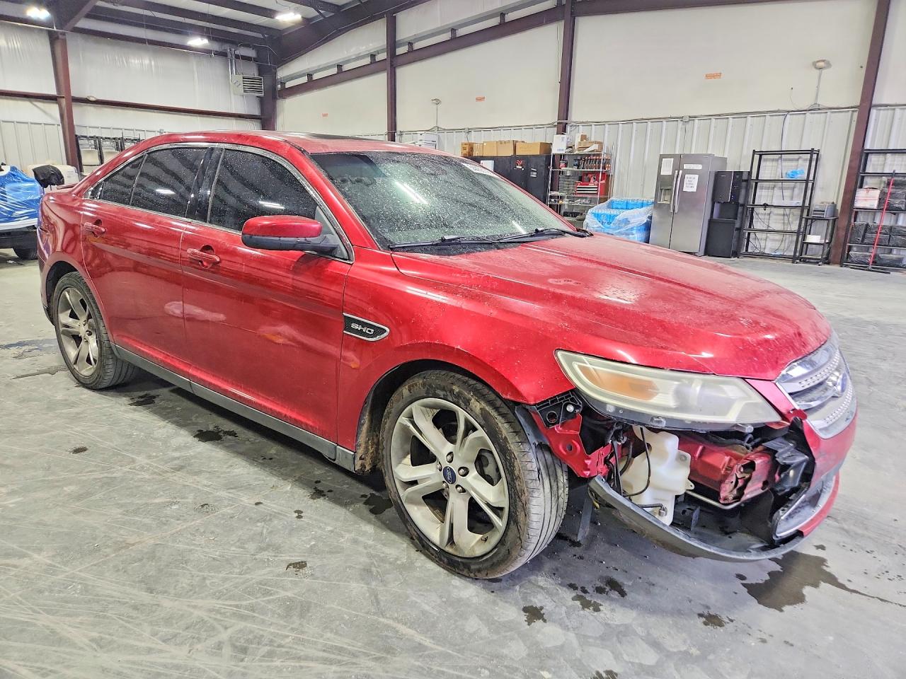 2010 Ford Taurus Sho Burgundy vin: 1FAHP2KT2AG119717