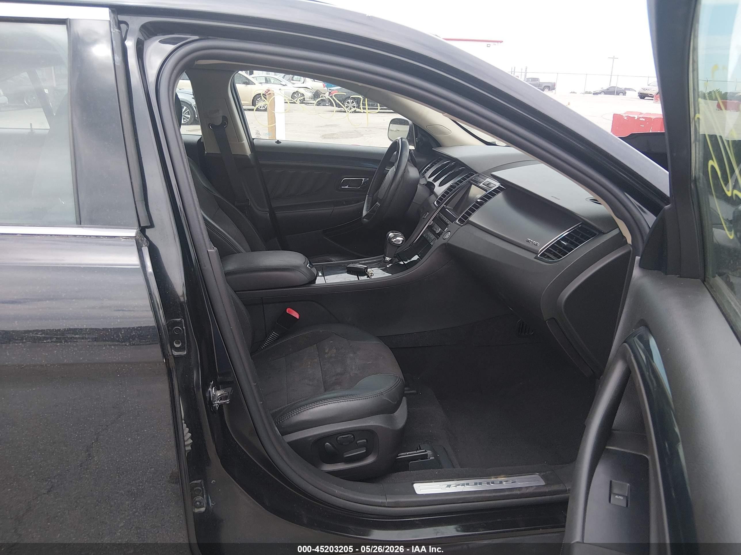 2010 Ford Taurus Sho Black vin: 1FAHP2KT2AG120480