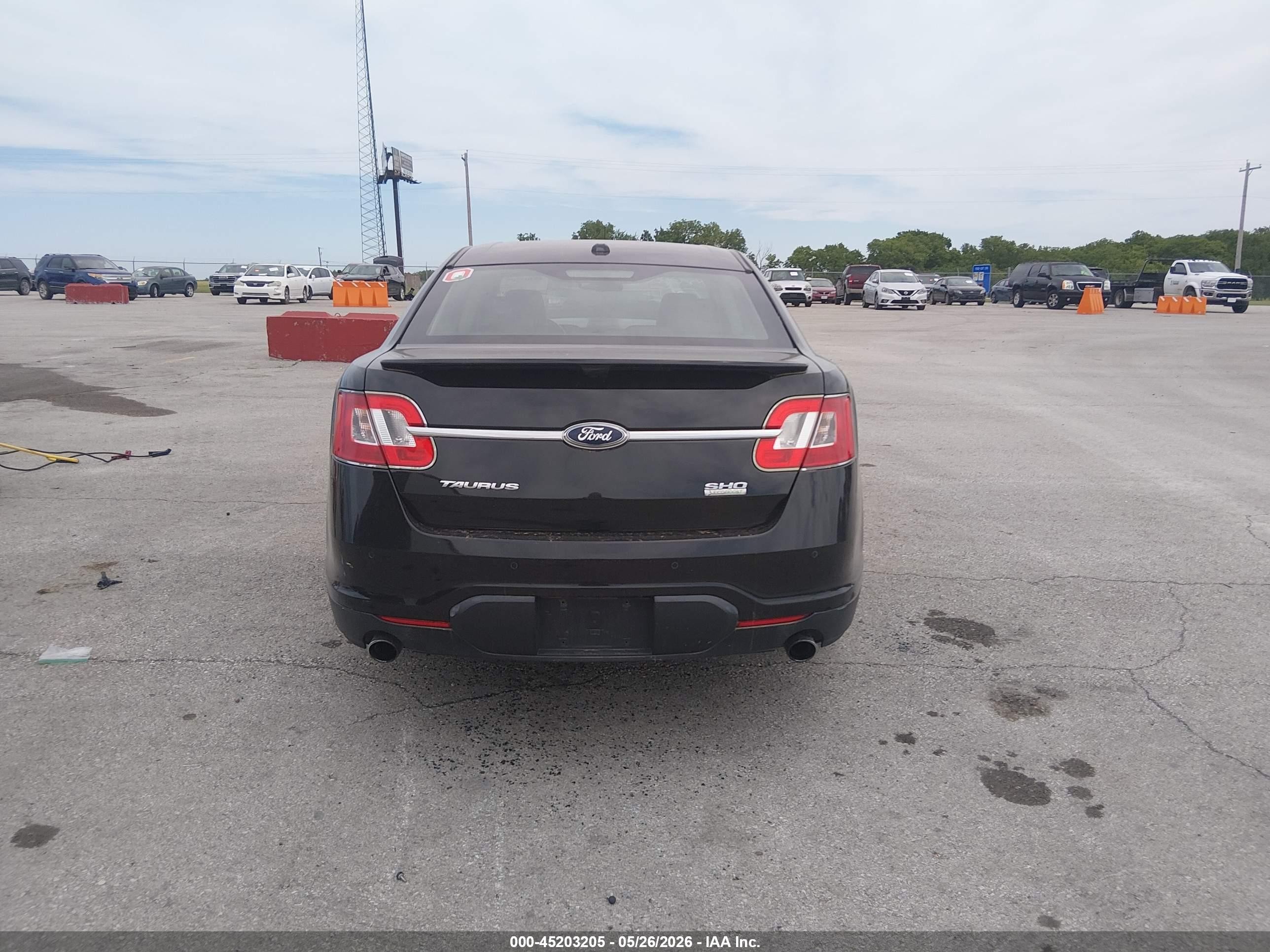 2010 Ford Taurus Sho Black vin: 1FAHP2KT2AG120480